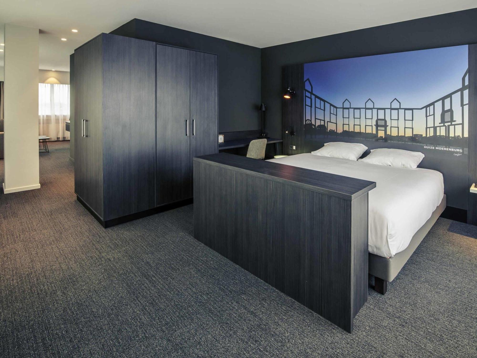 Executive Suite with Double Bed and Sofa Bed