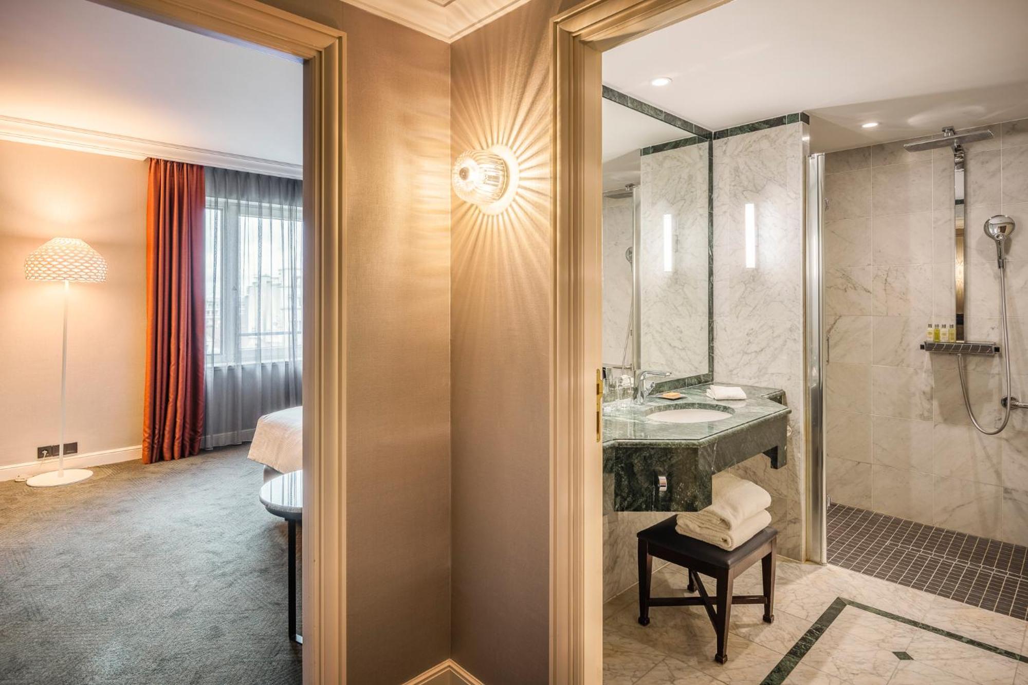 King Room Mobility Access