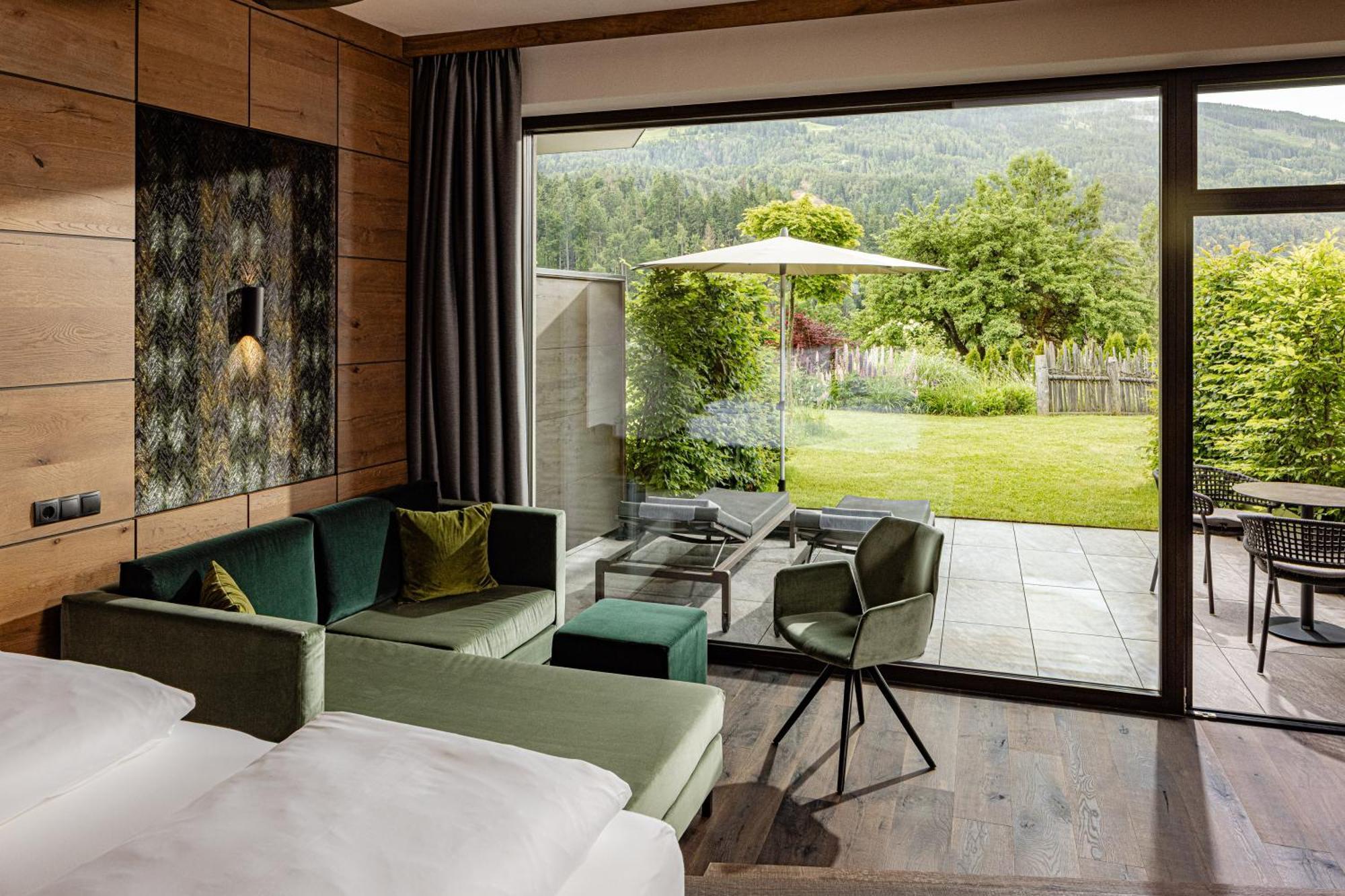 Suite mit Gartenblick