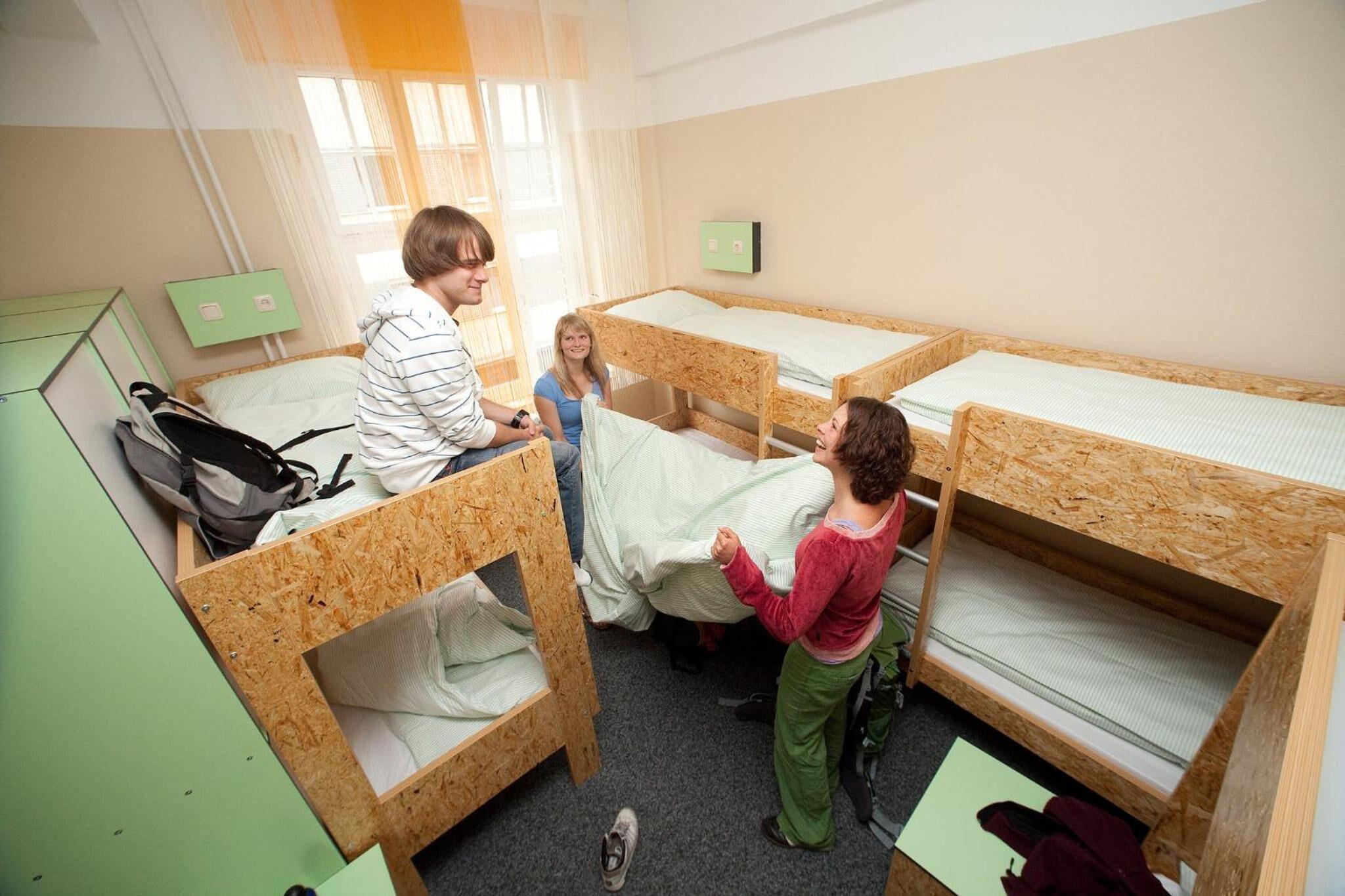 Single Bed 8-Bed Male Dormitory Room