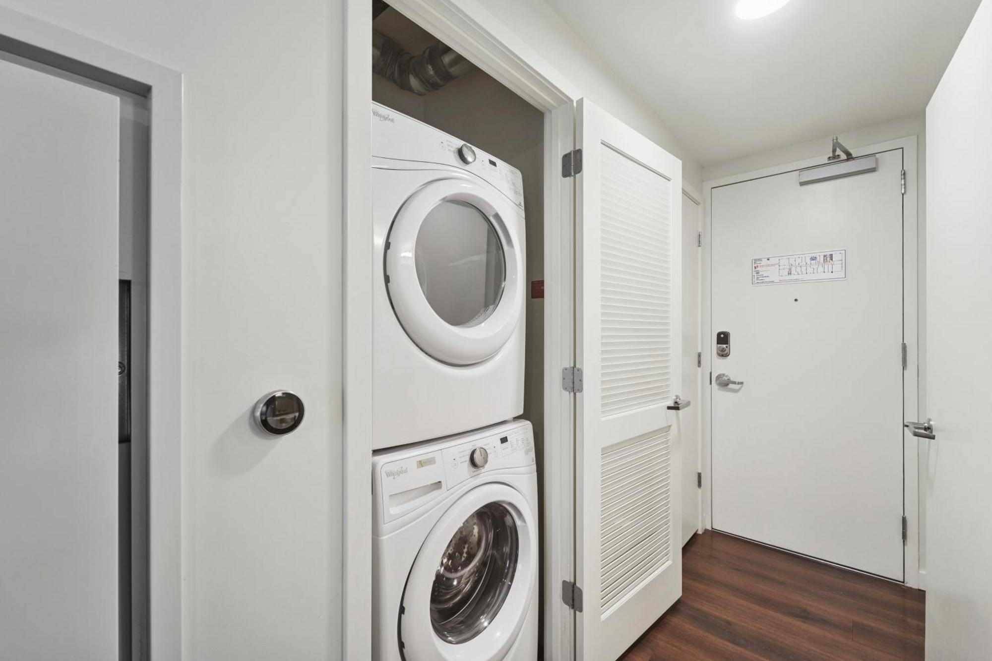 2 Bedroom Designer Furnished Apt at Union Station,1724771026:JPEG