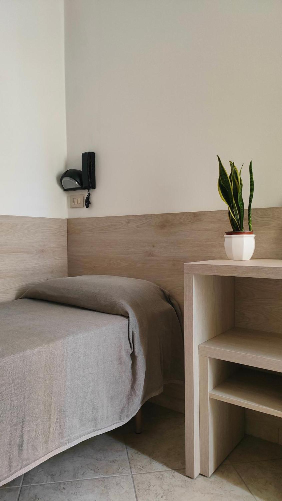 Single Room Balcony