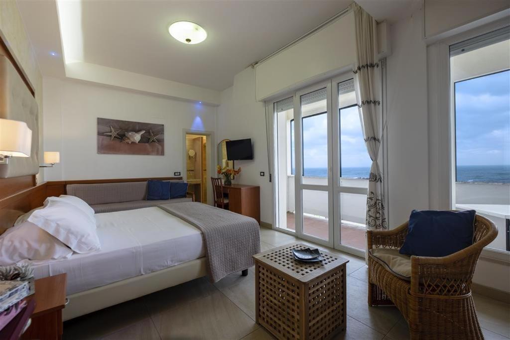 Superior Double Room Sea View,1730070153:JPEG