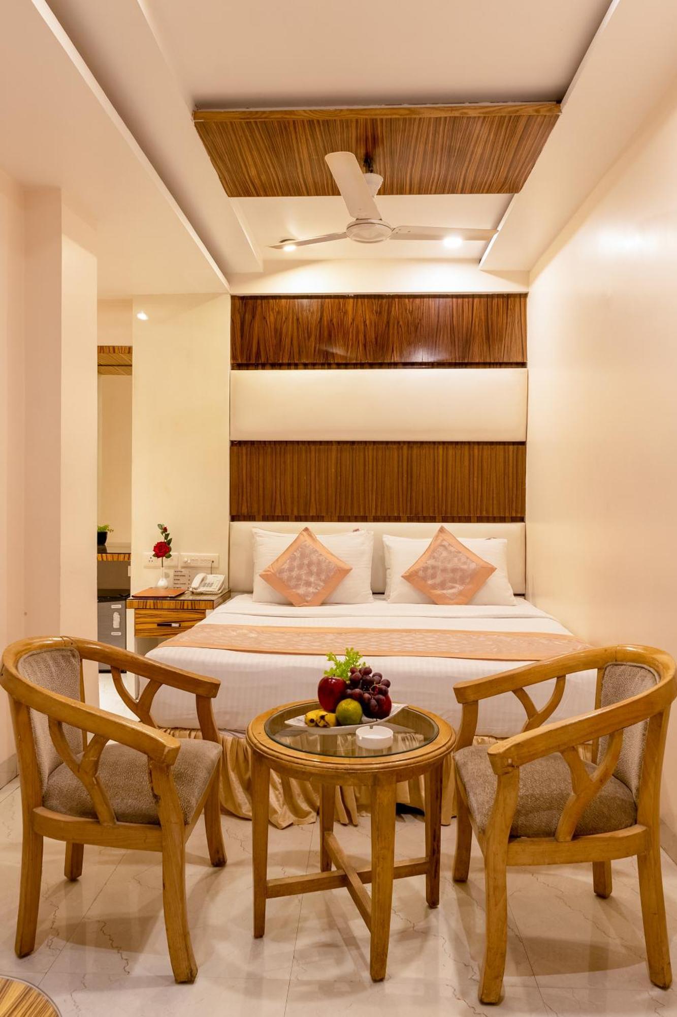 Deluxe Room Wi-Fi 1 Complimentary Snack Basket