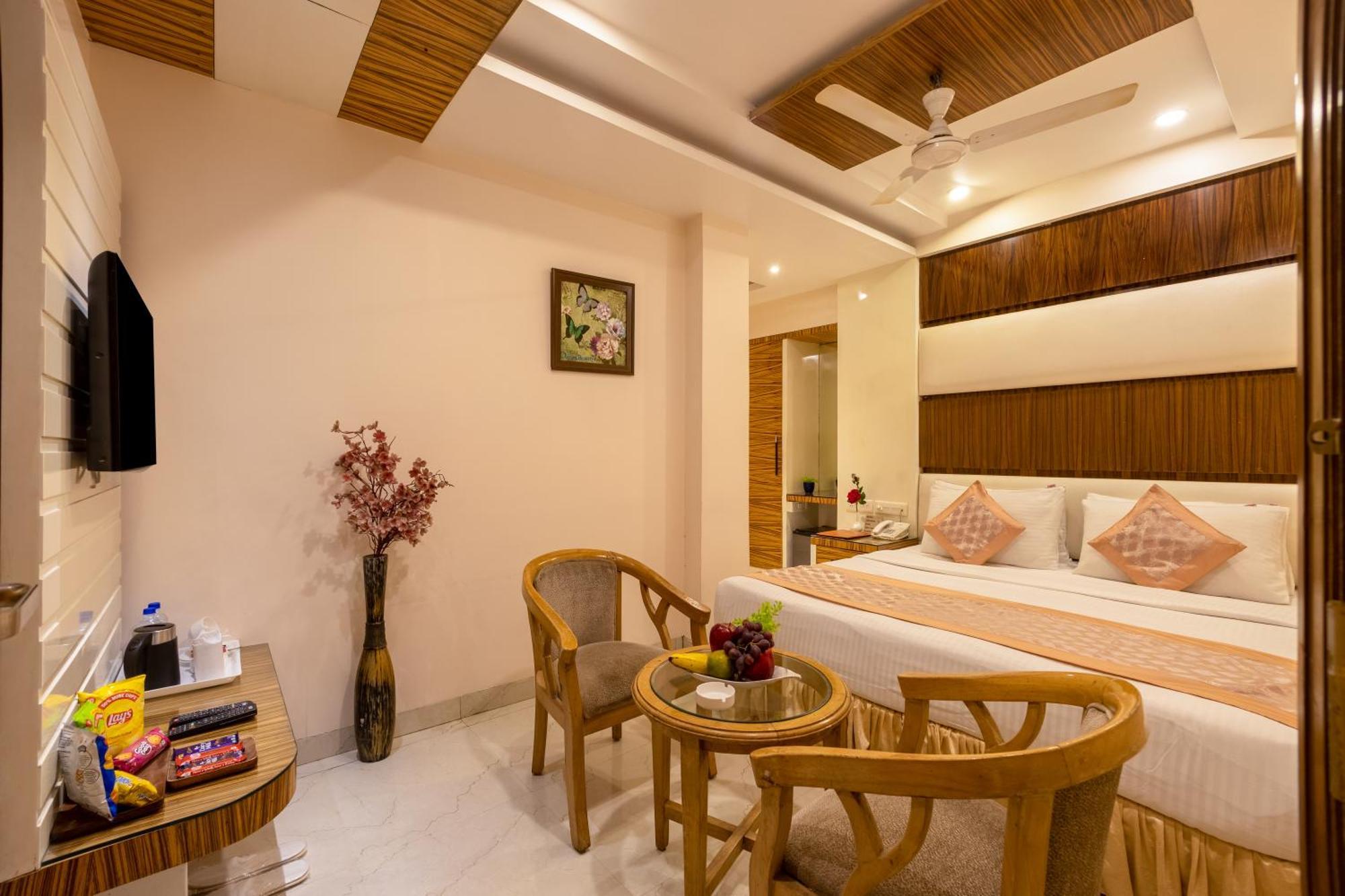 Deluxe Room Wi-Fi 1 Complimentary Snack Basket