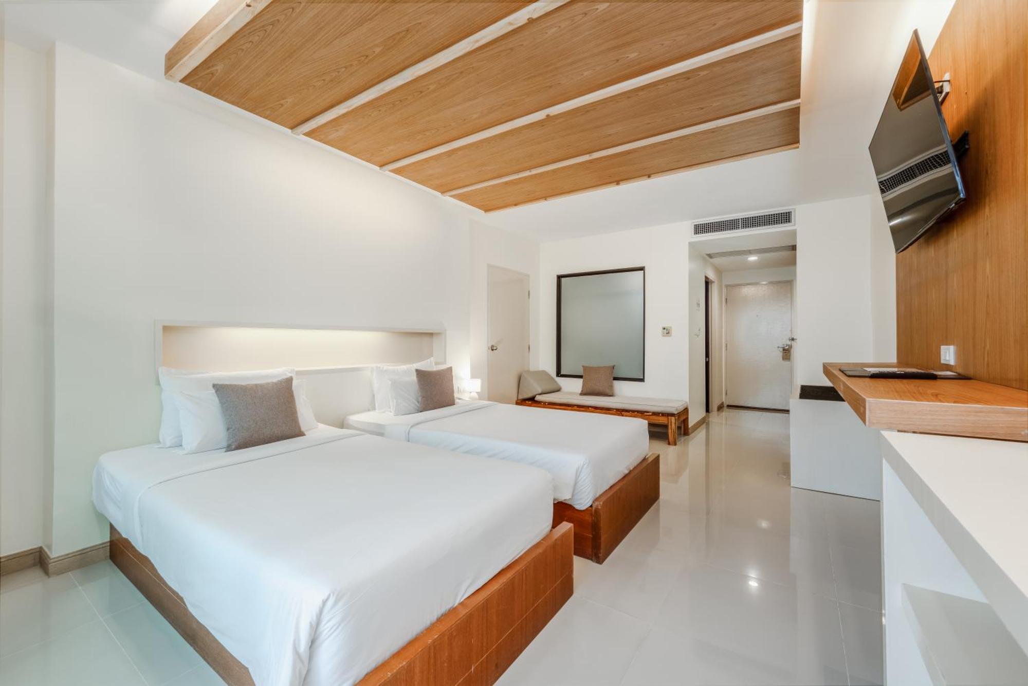 Deluxe Double or Twin Room Balcony