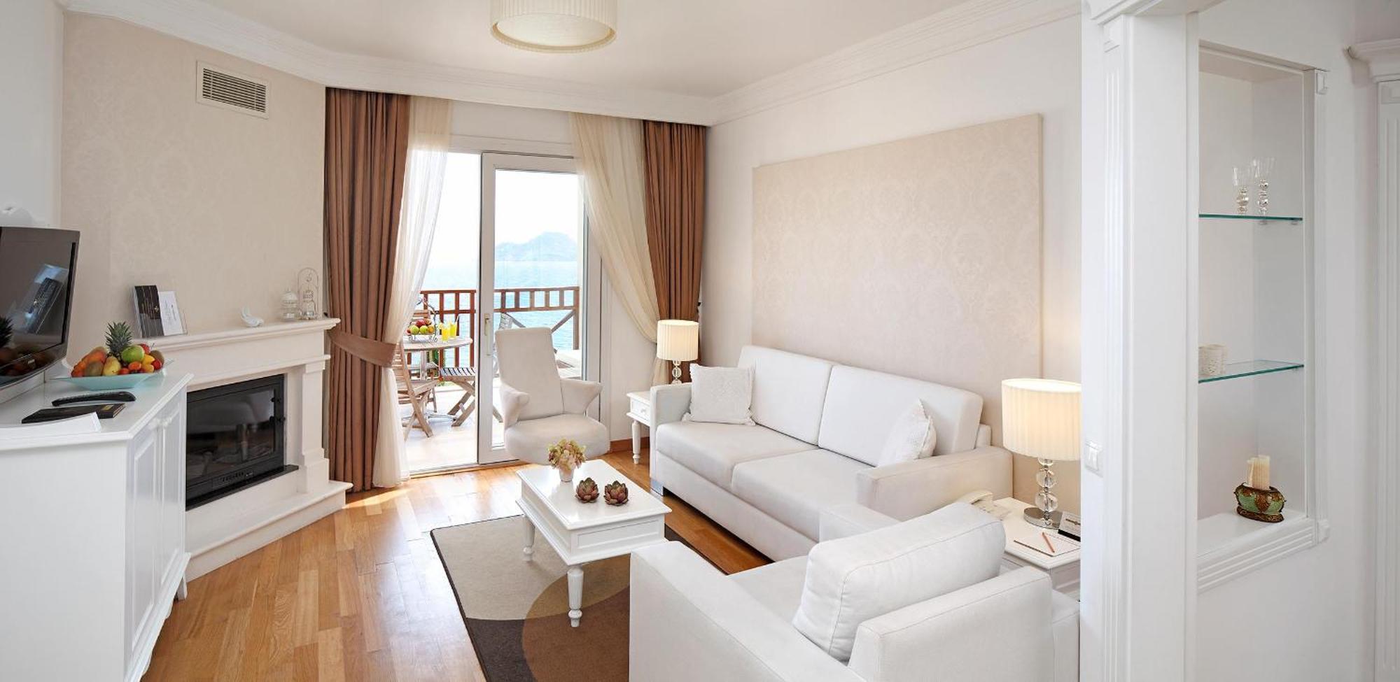 Three-Bedroom Villa,1742662345:JPEG