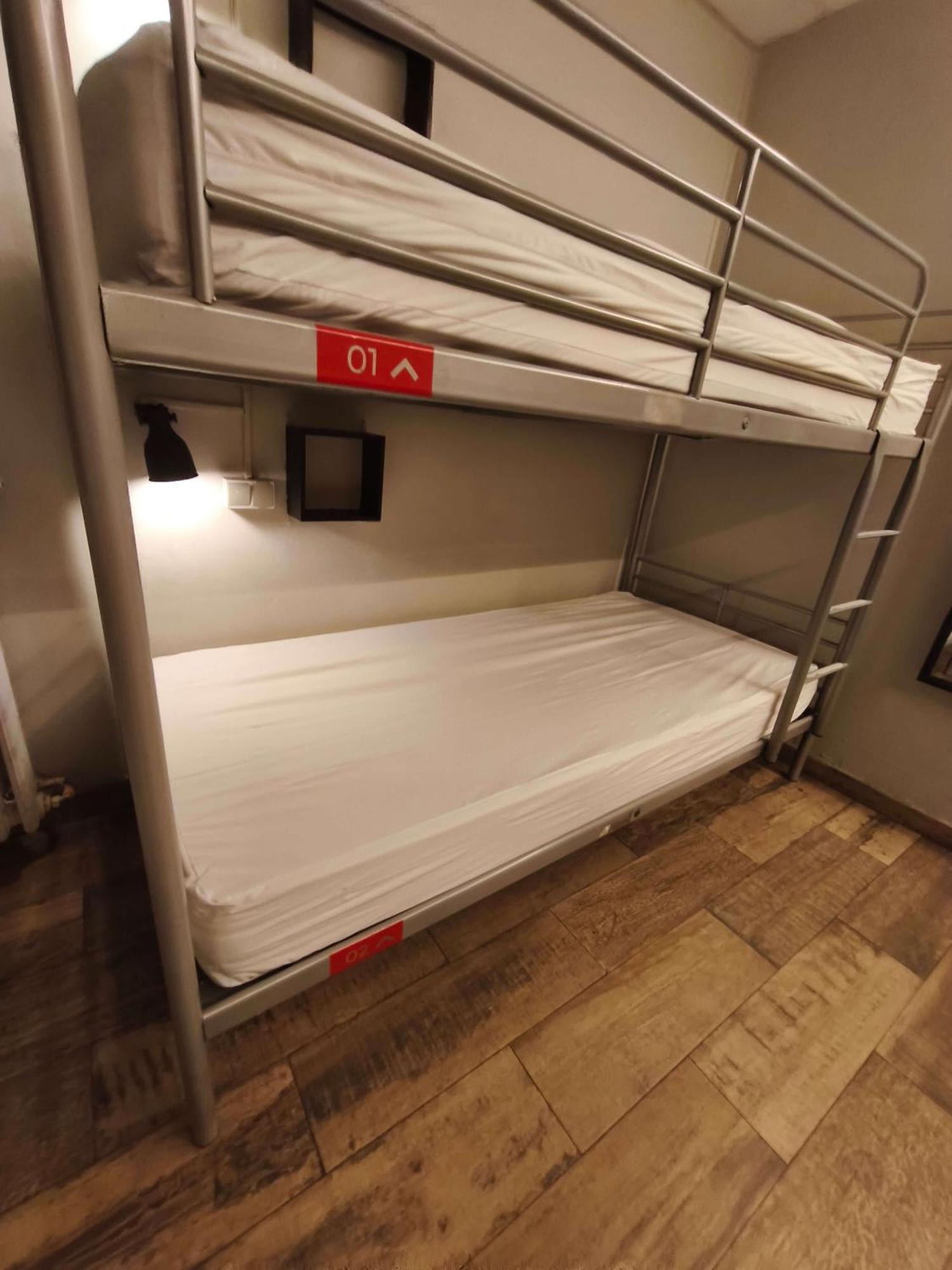 Single Bed 8-Bed Female Dormitory Room