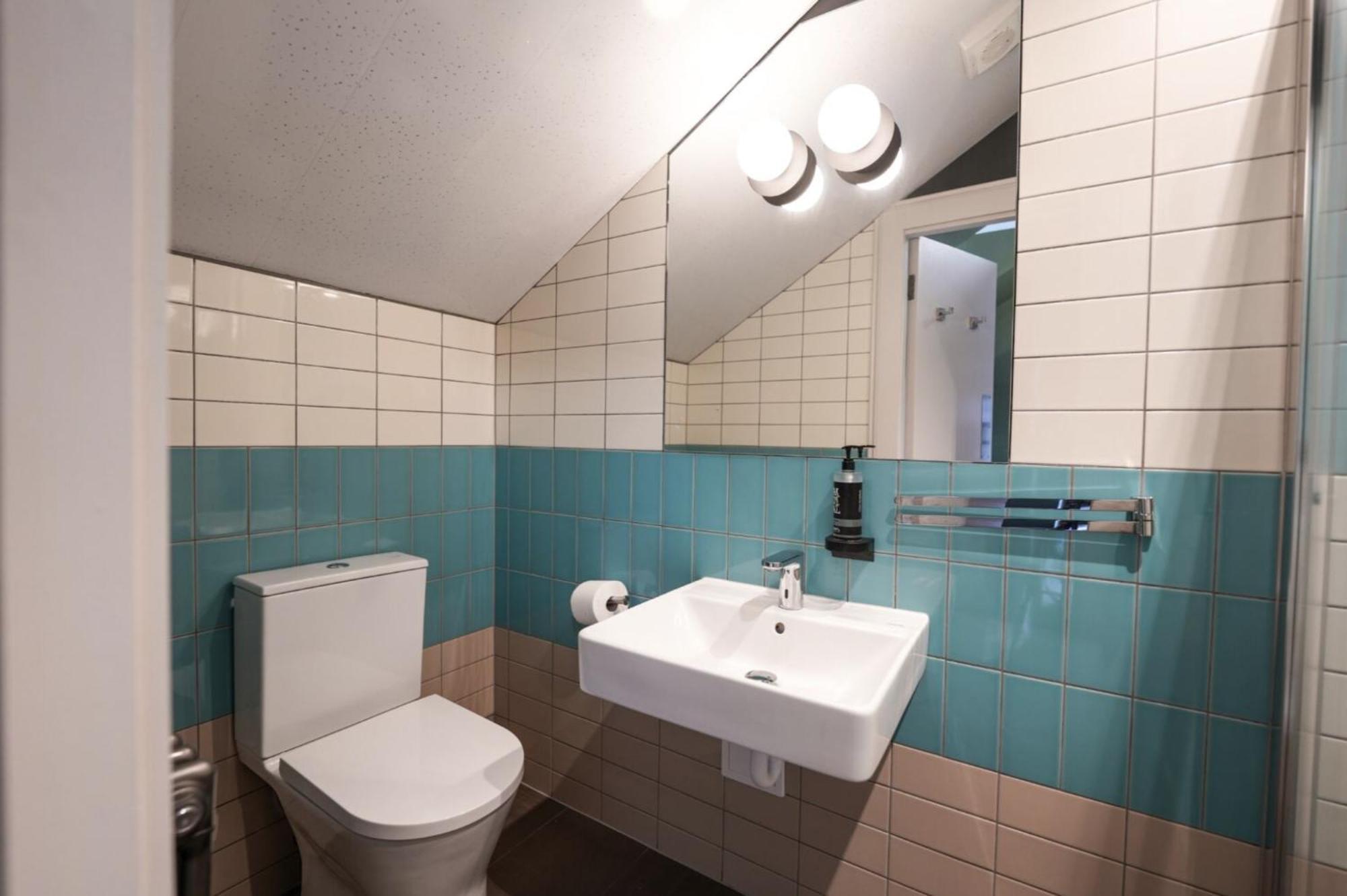 Bed a 6 bed mixed dormitory ensuite