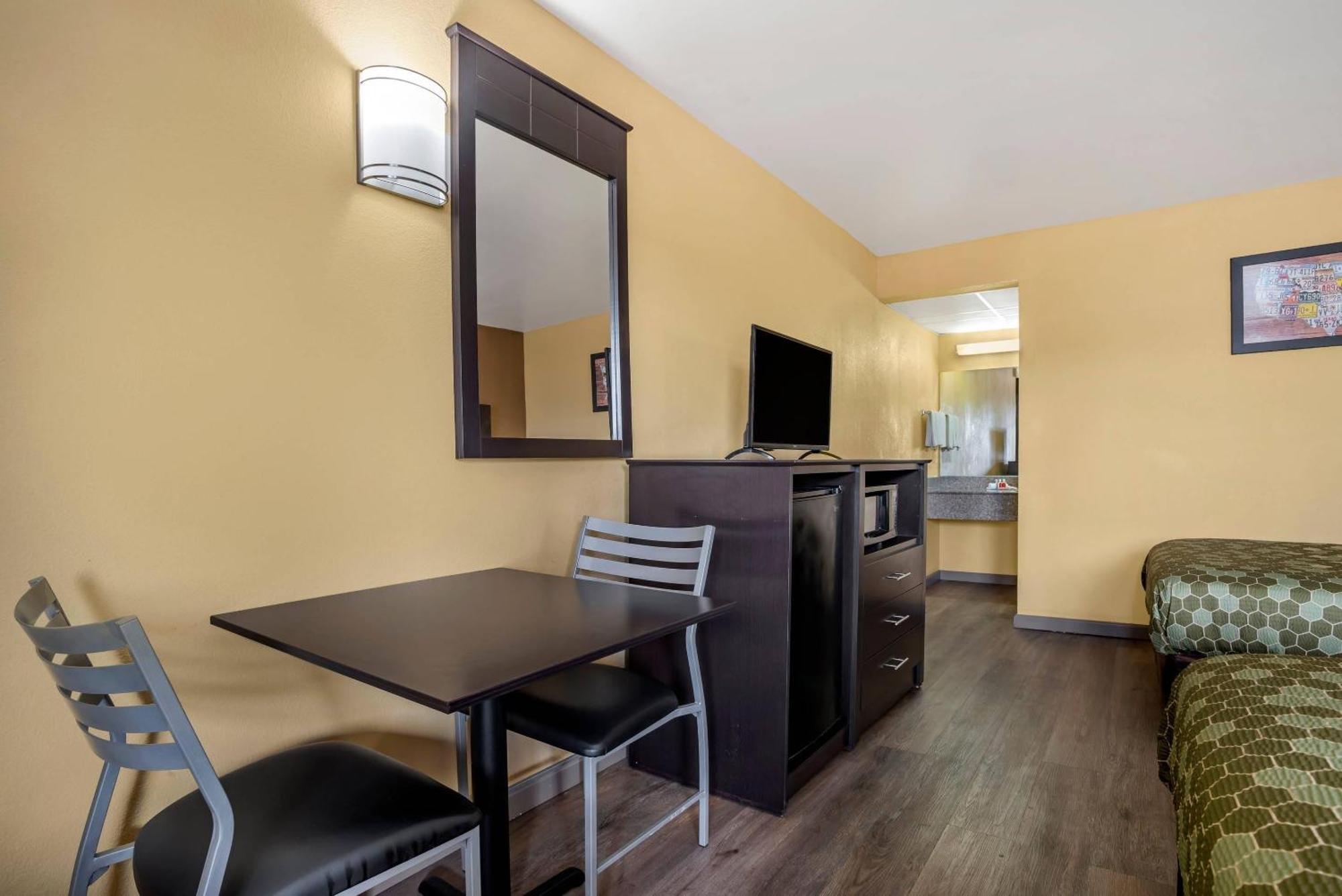 Double Room with Two Double Beds - Smoking
