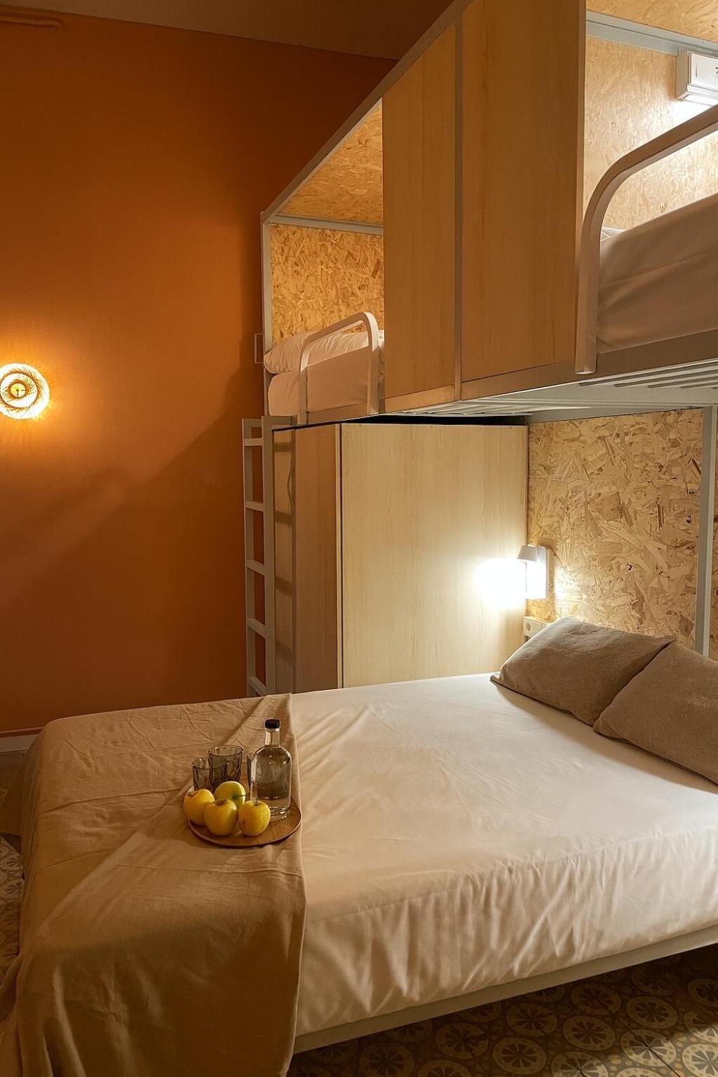 Vierbettzimmer mit eigenem Bad