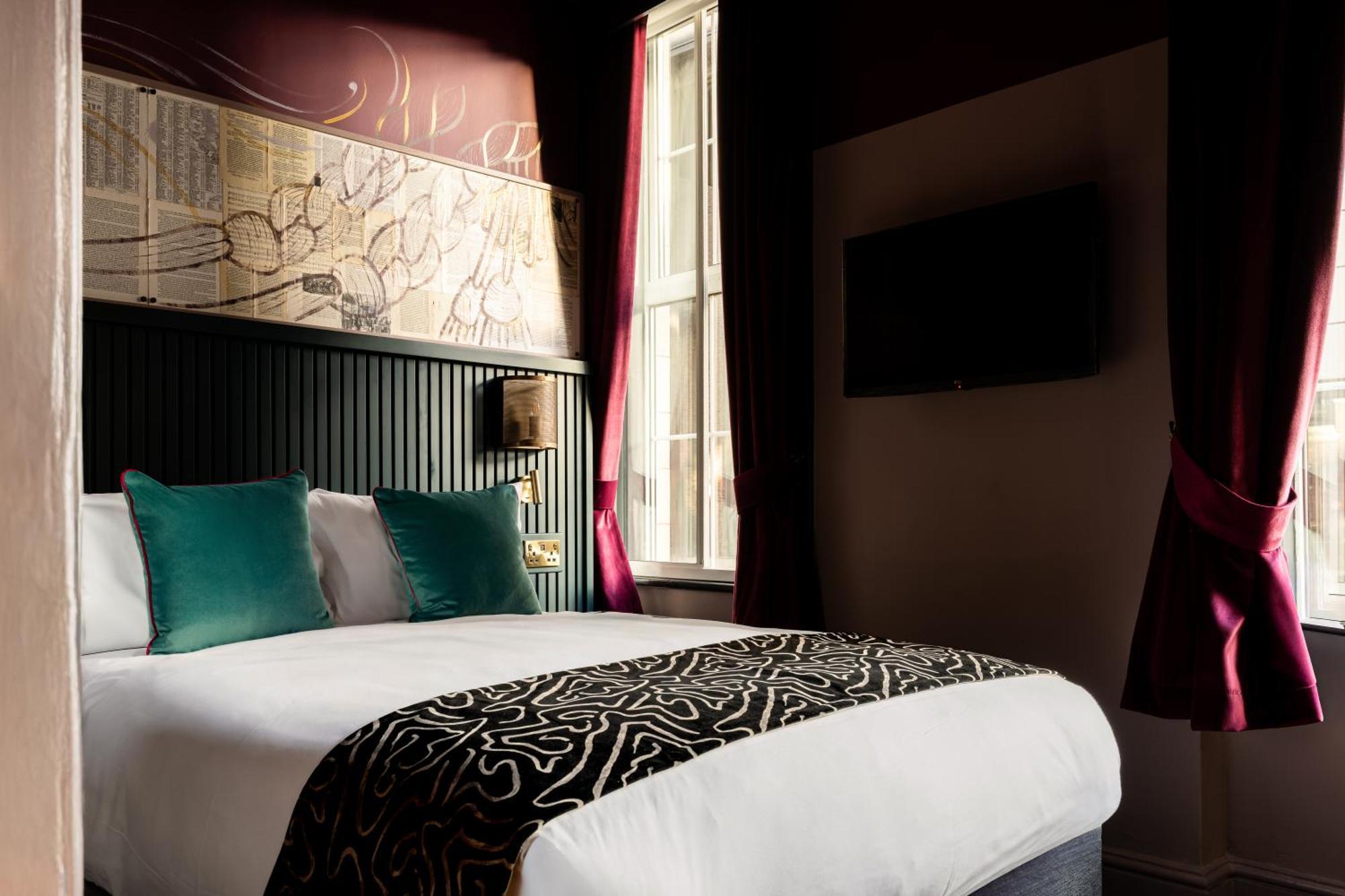 Luxury Double Room,1742878250:JPEG