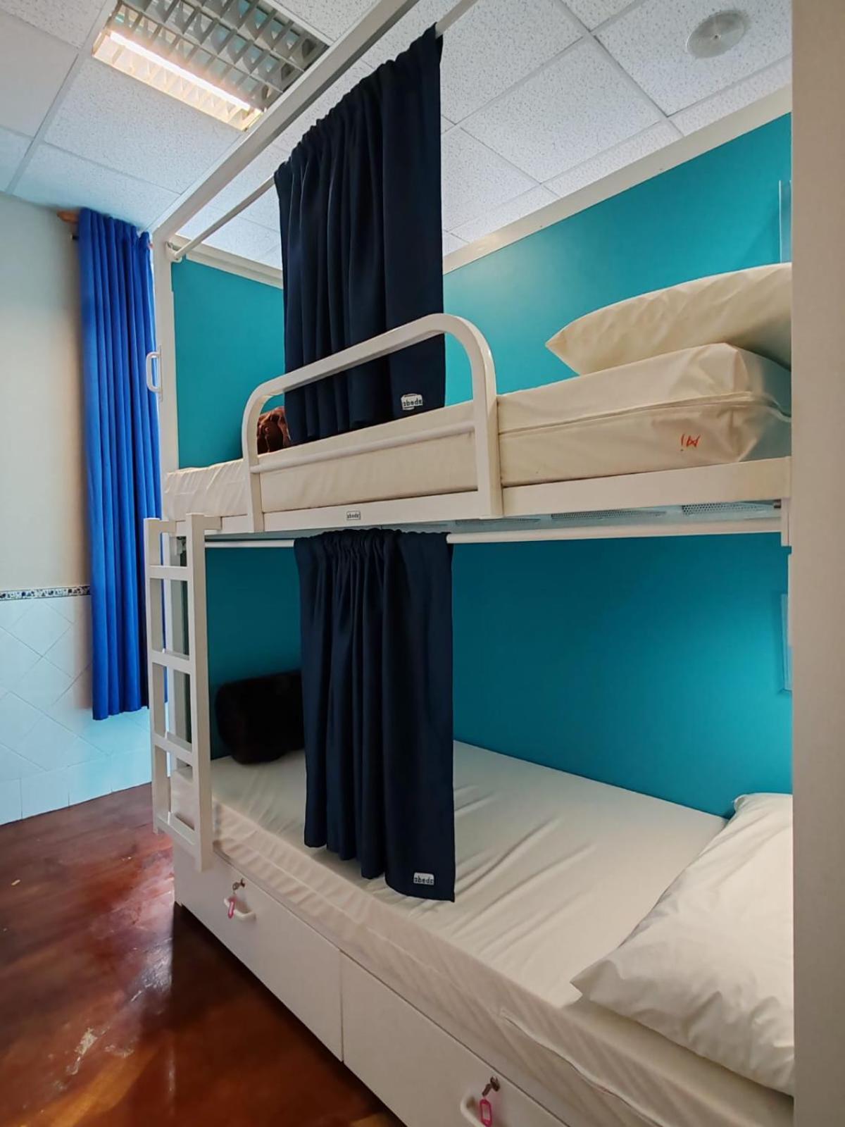Bed 20-Bed Mixed Dormitory Room