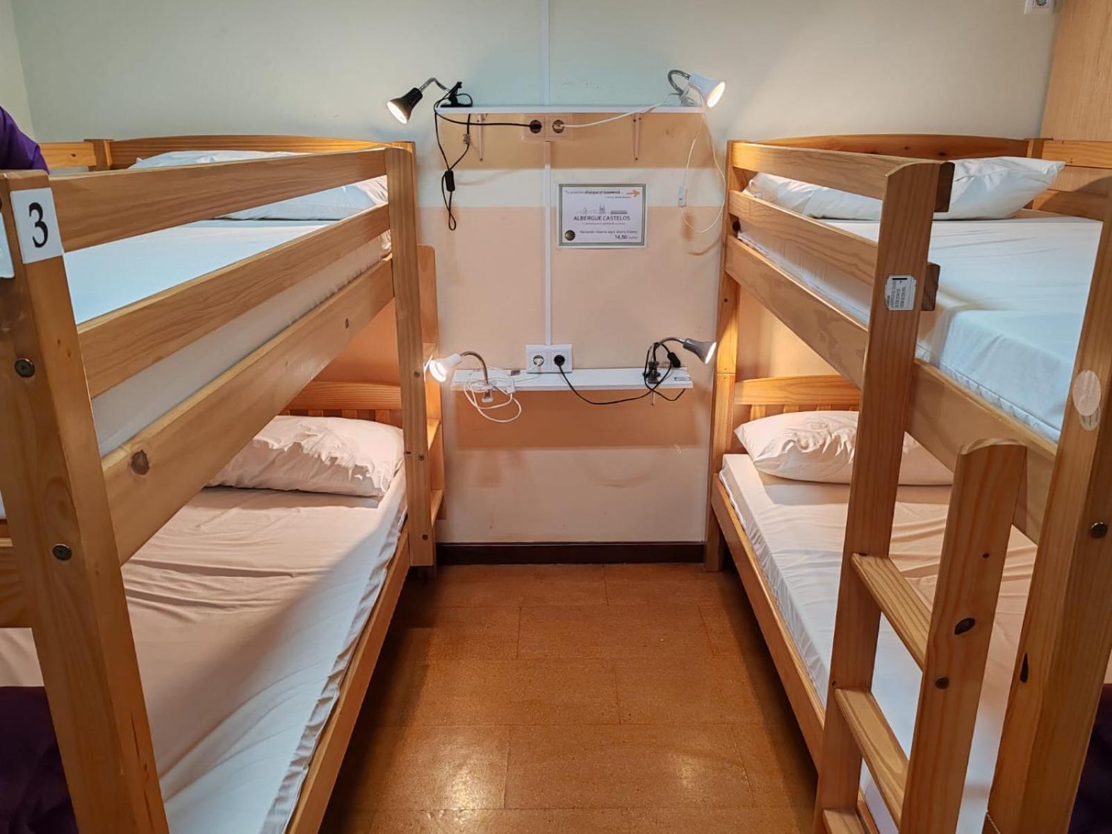 Bed 8-Bed Dormitory Room