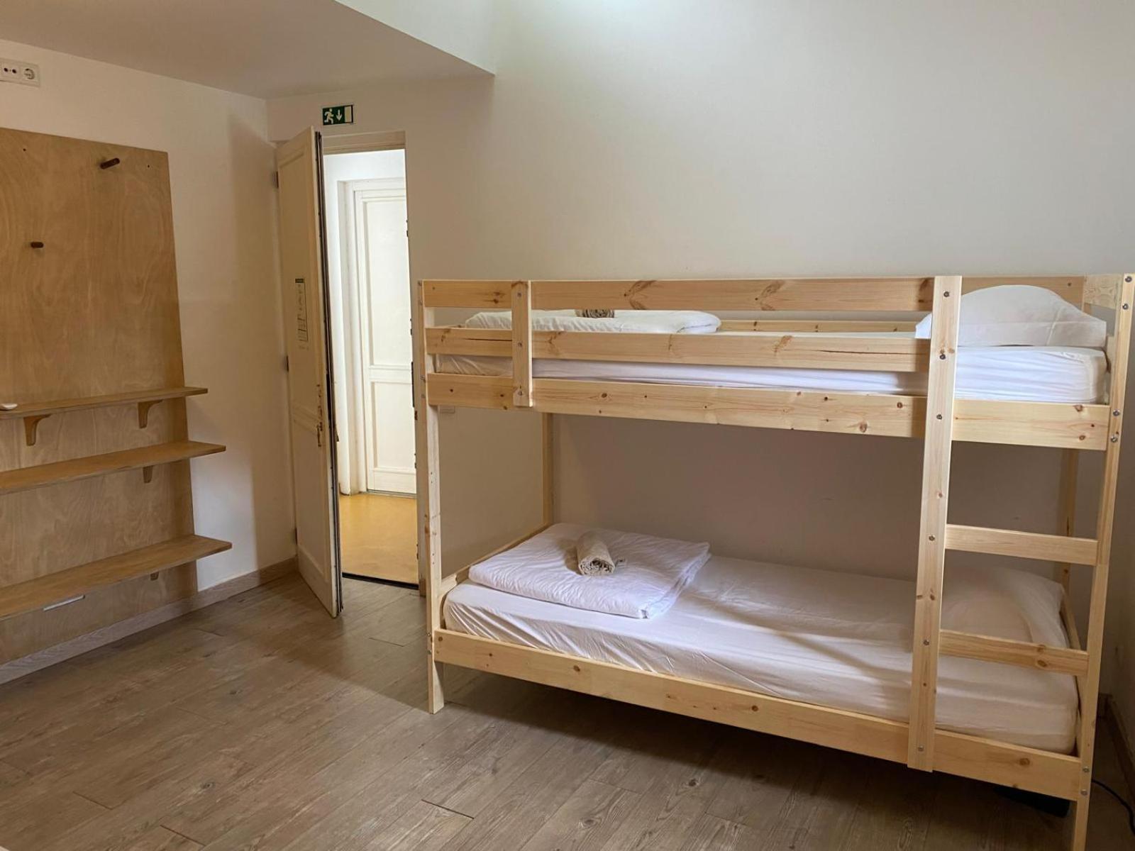 Bed 6-Bed Mixed Dormitory Room