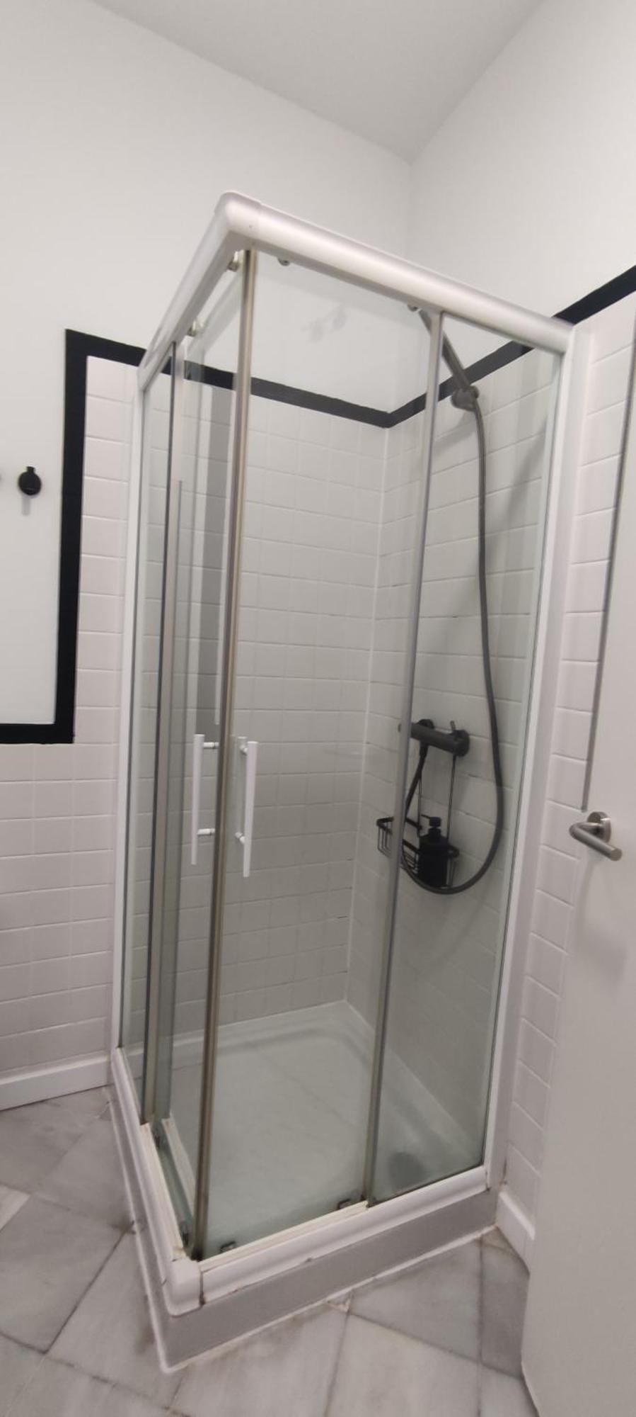 Twin Room Bathroom