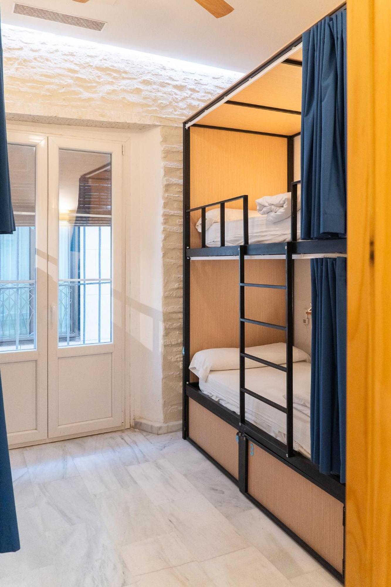 Bed 4-Bed Female Dormitory Room