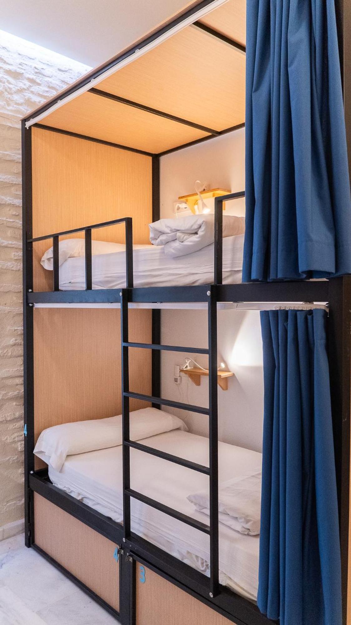 Bed 4-Bed Female Dormitory Room