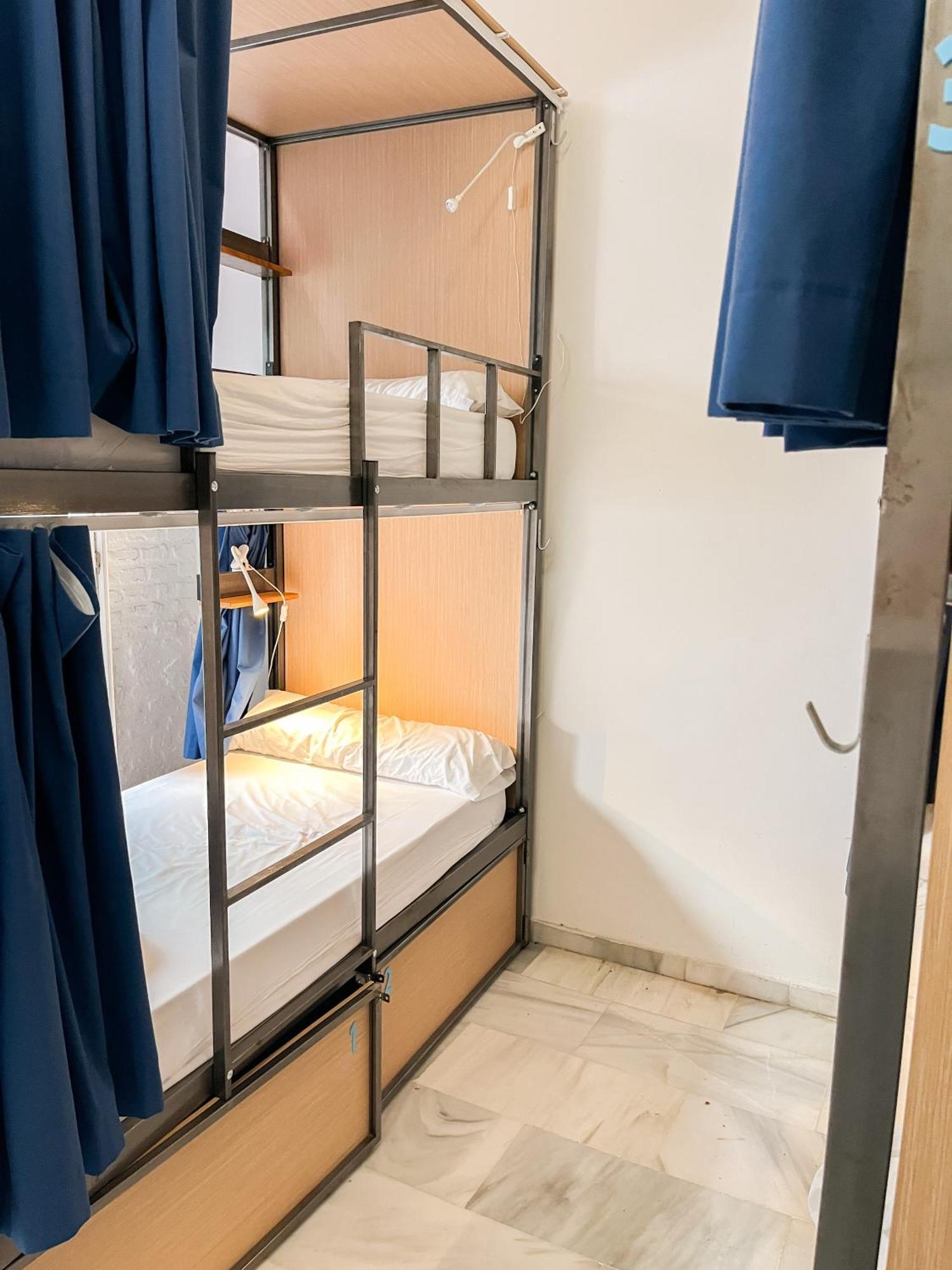 Bed 4-Bed Female Dormitory Room