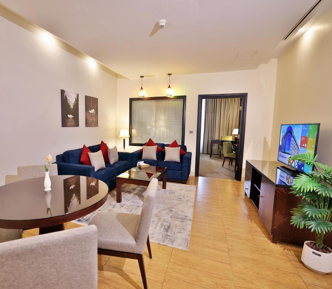 Executive Twin Suite