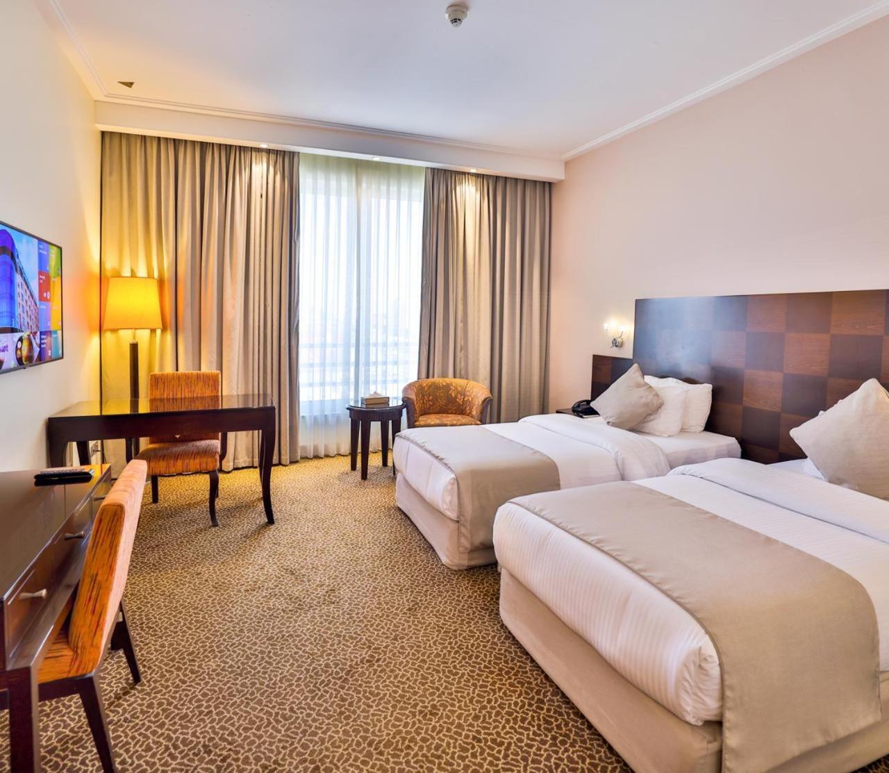 Executive Twin Suite