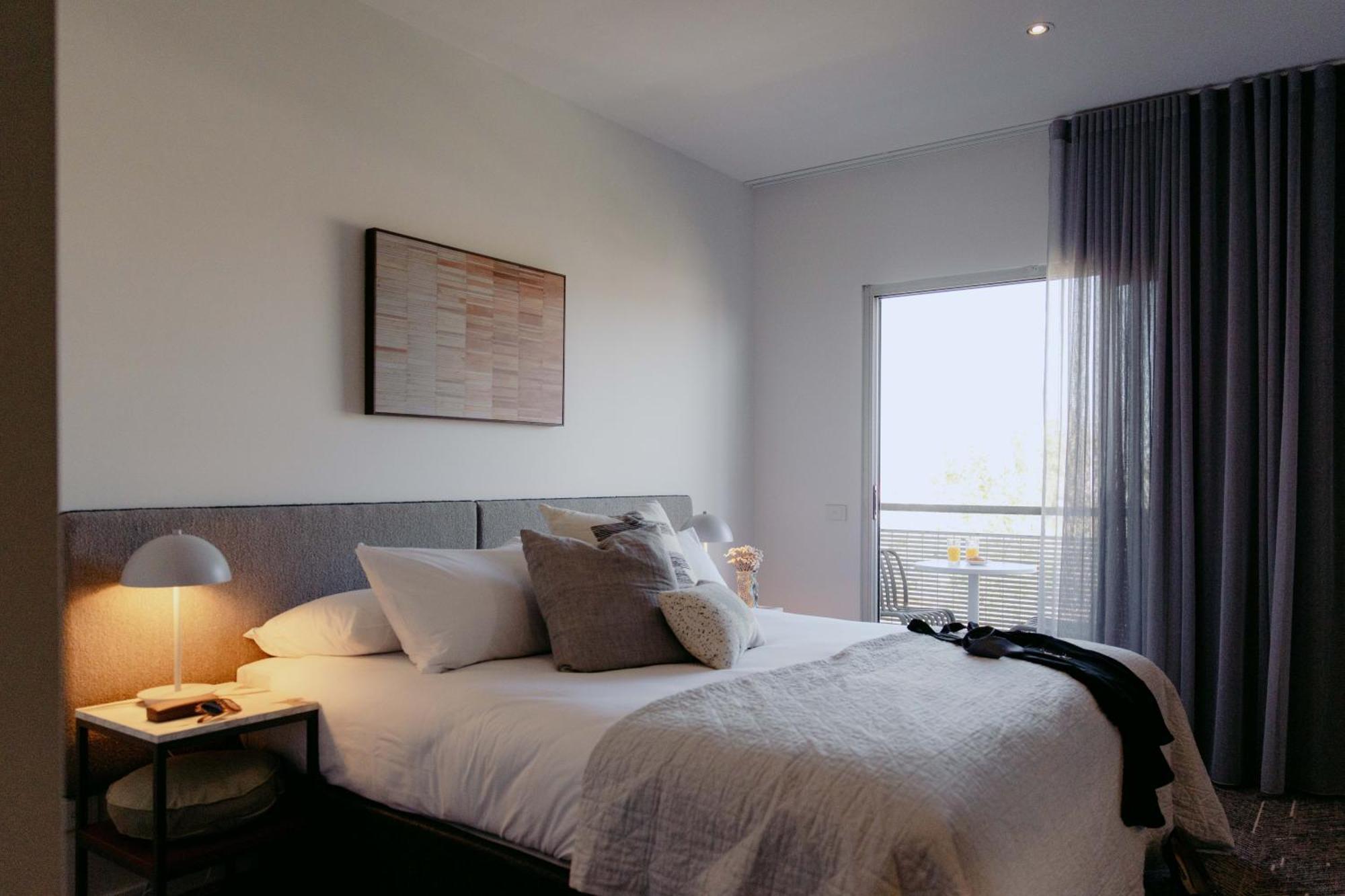 Studio Apartment,1758299917:JPEG