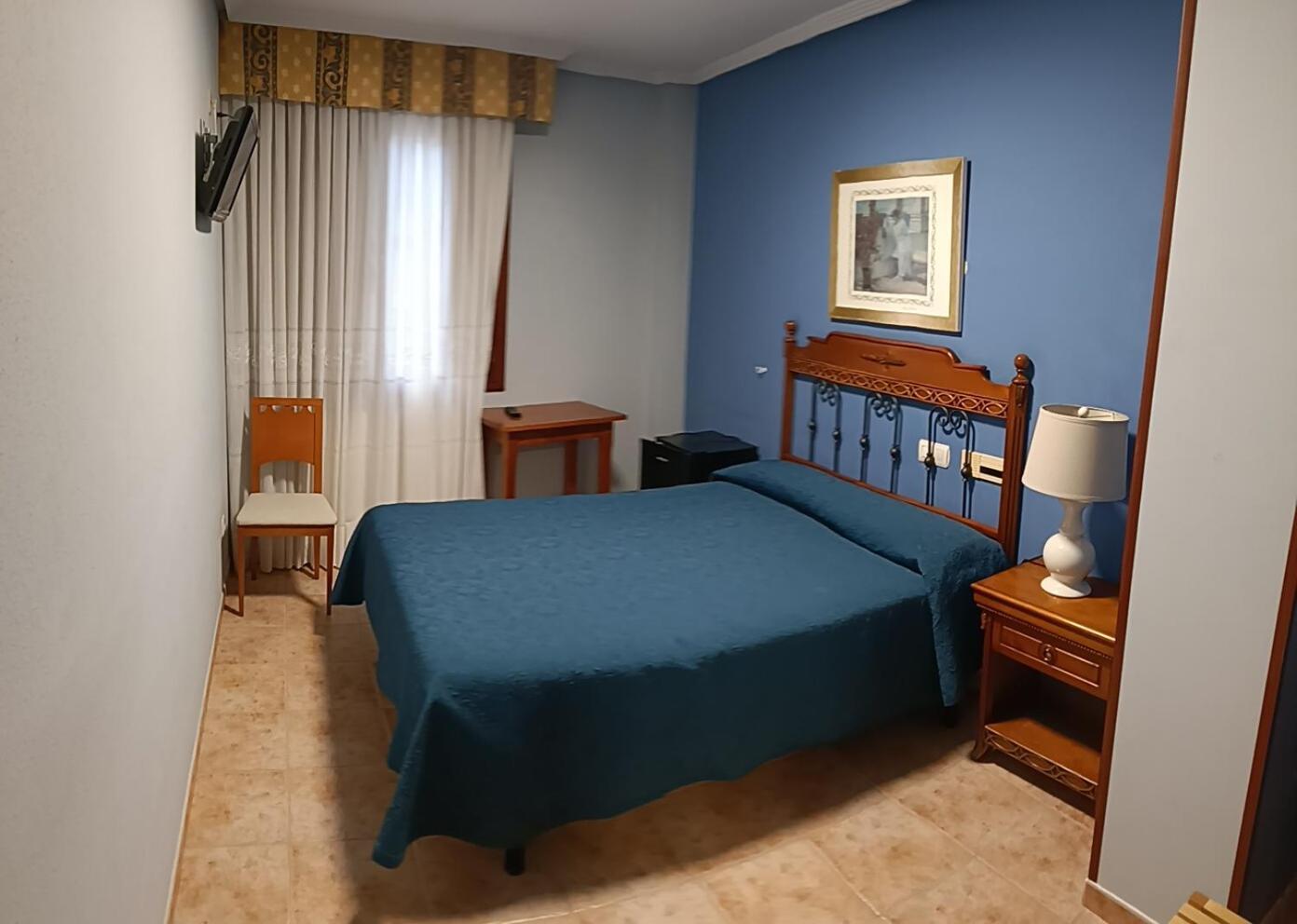 Single Room,1758401943:JPEG