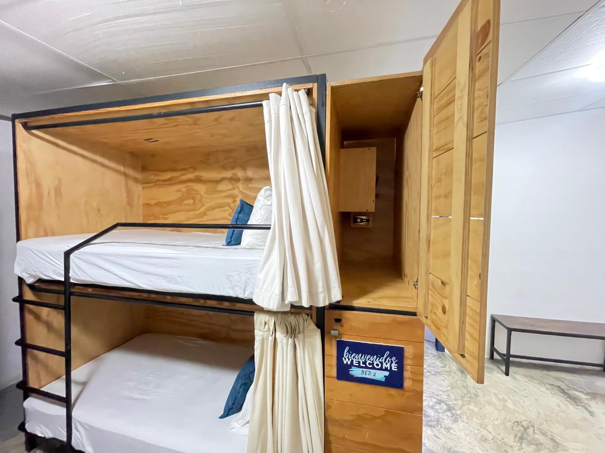Bed 6-Bed Mixed Dormitory Room
