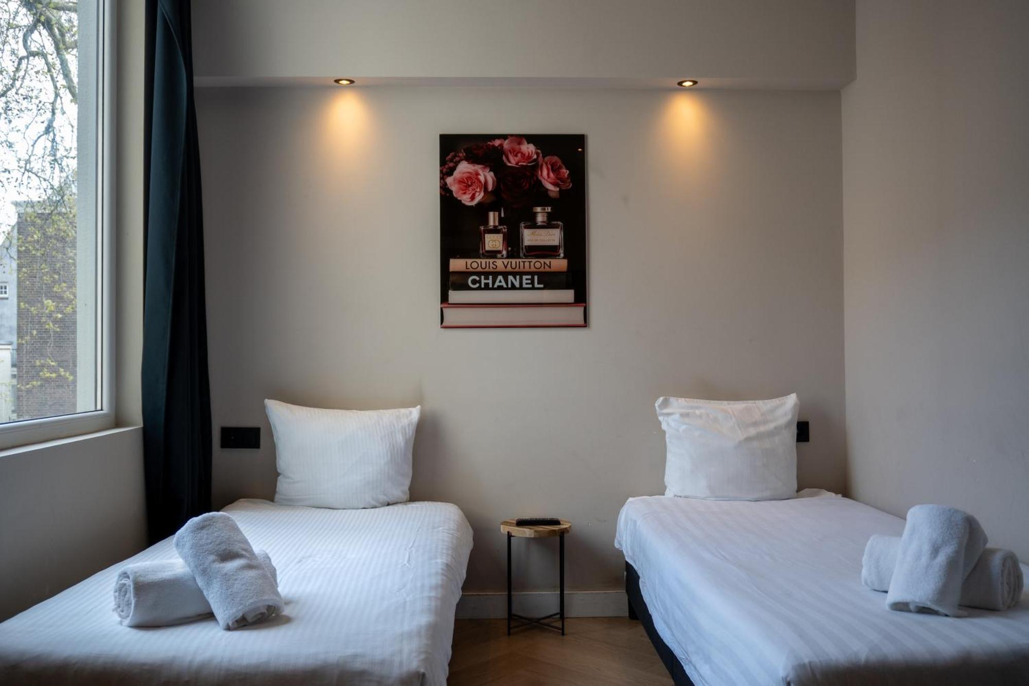 Chambre Lits Jumeaux Standard avec Salle de Bains Commune