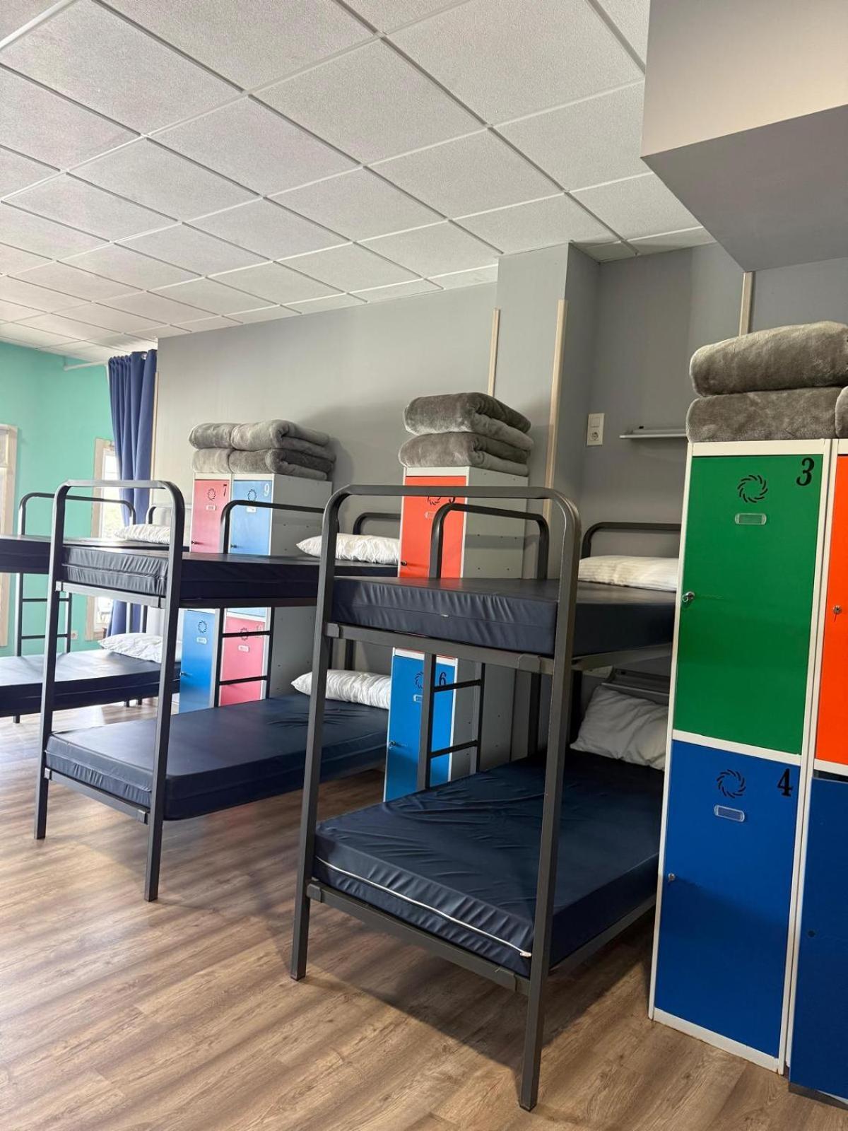 Mixed Dormitory Room