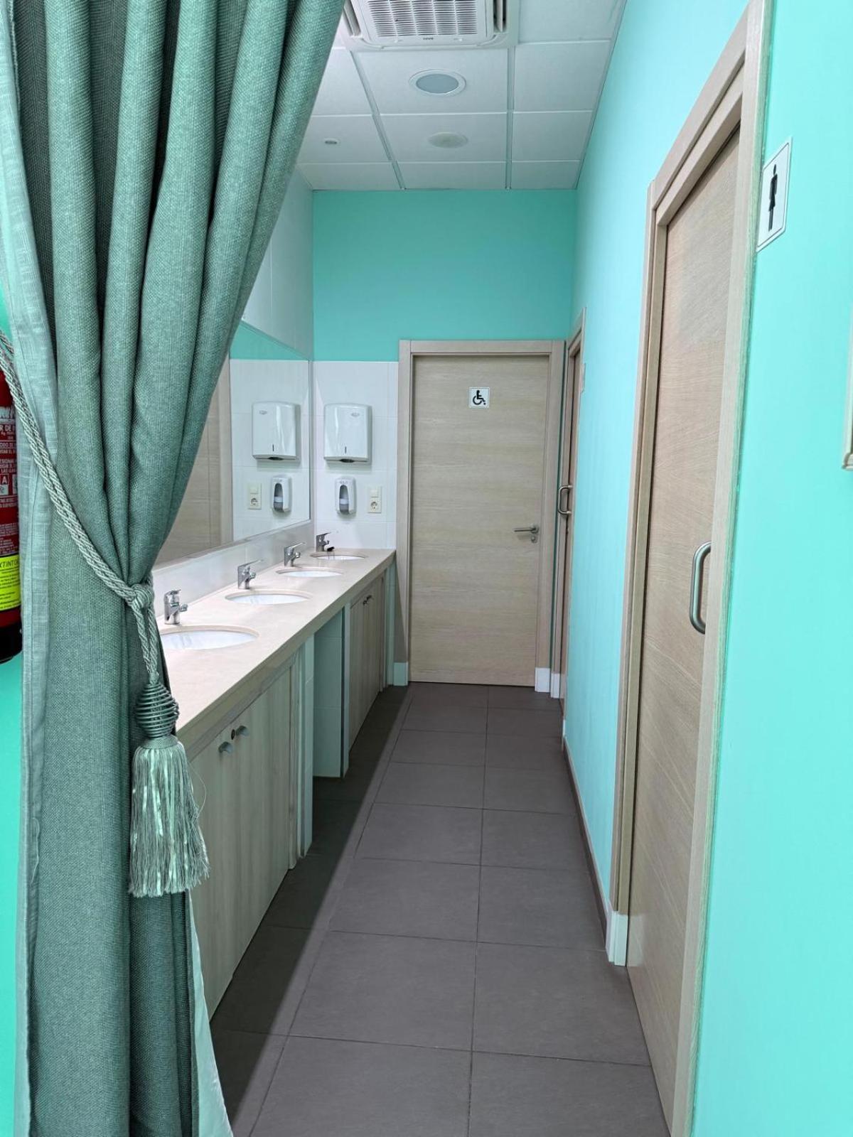 Mixed Dormitory Room
