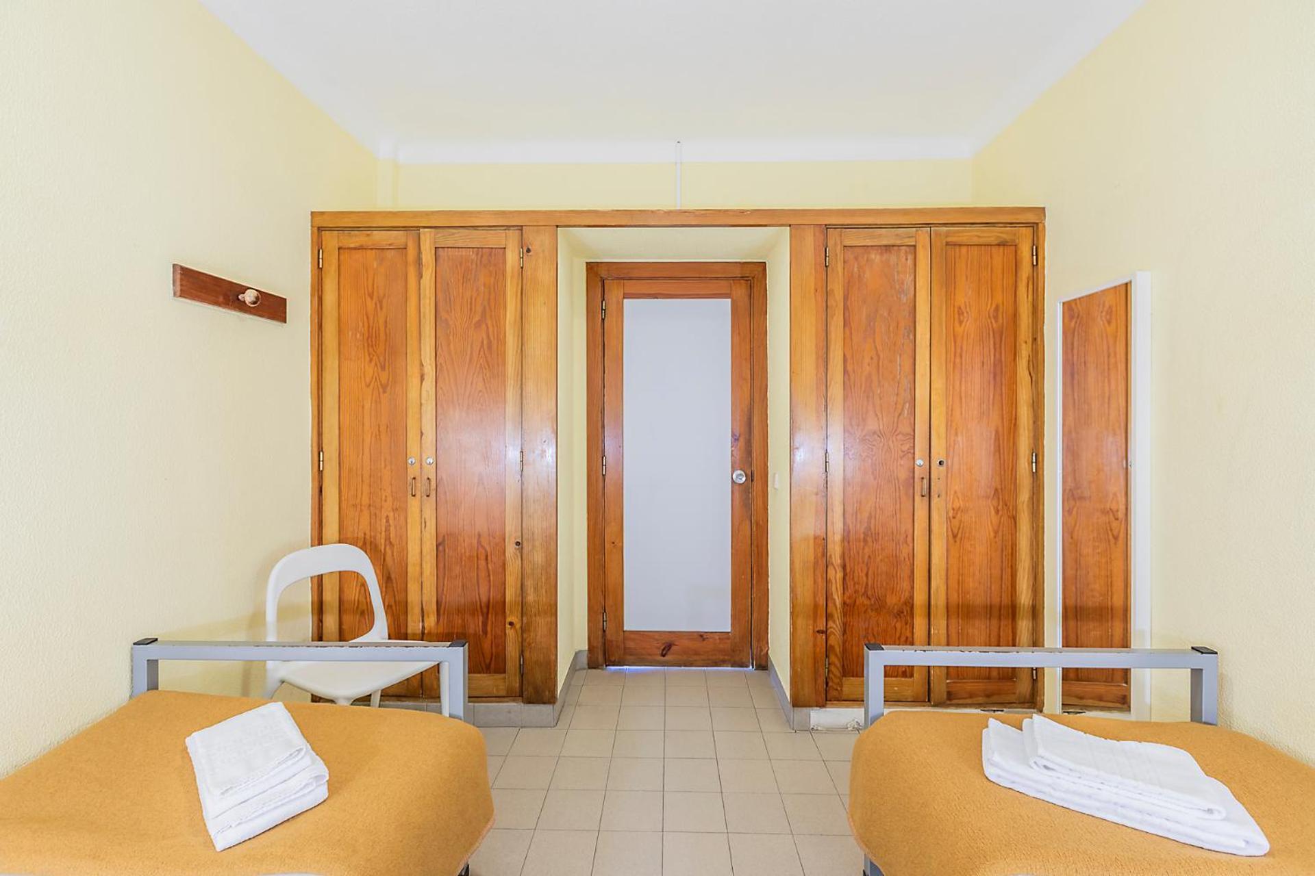 Quarto Twin Standard