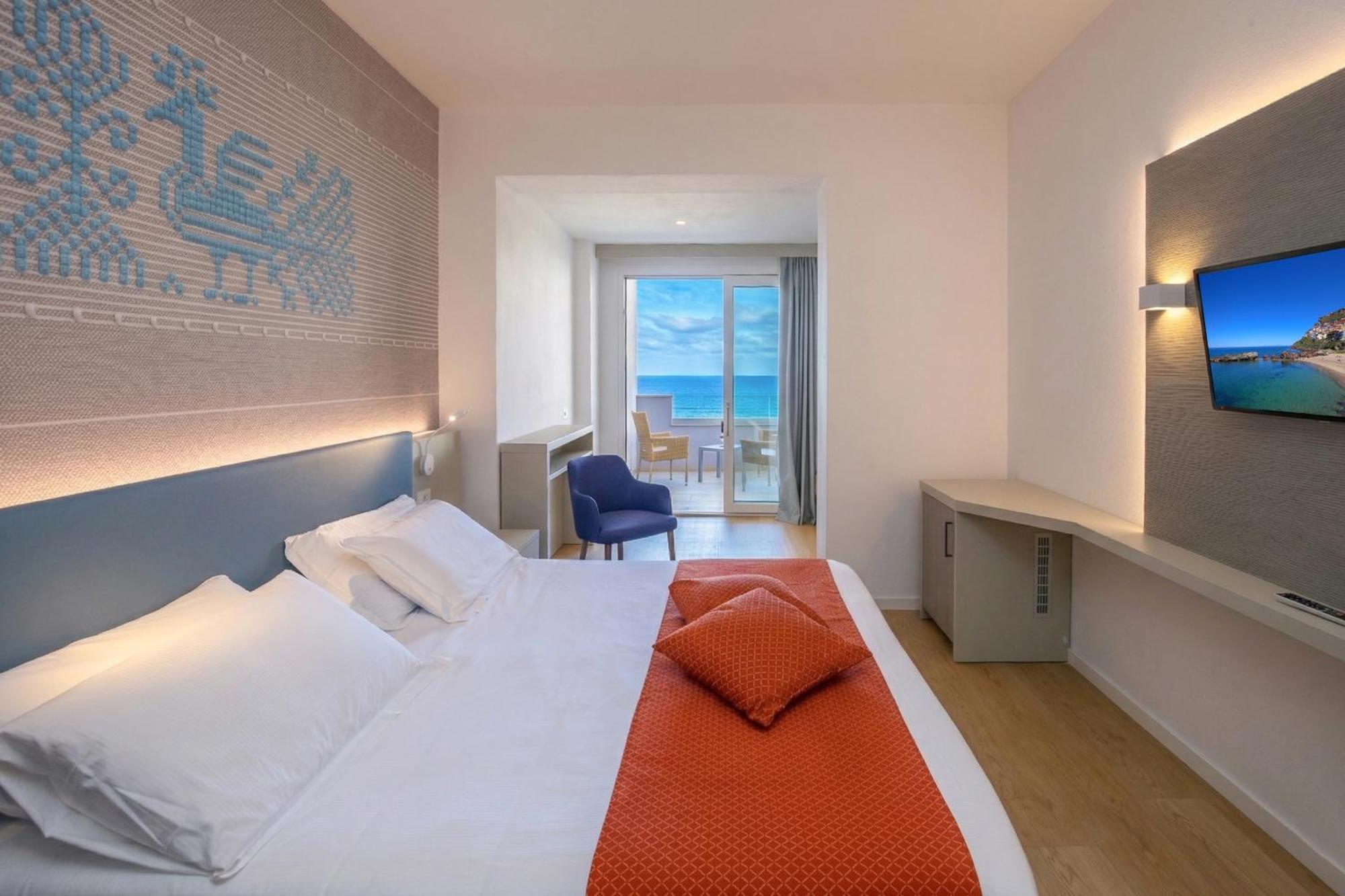 Superior Double Room Balcony Sea View