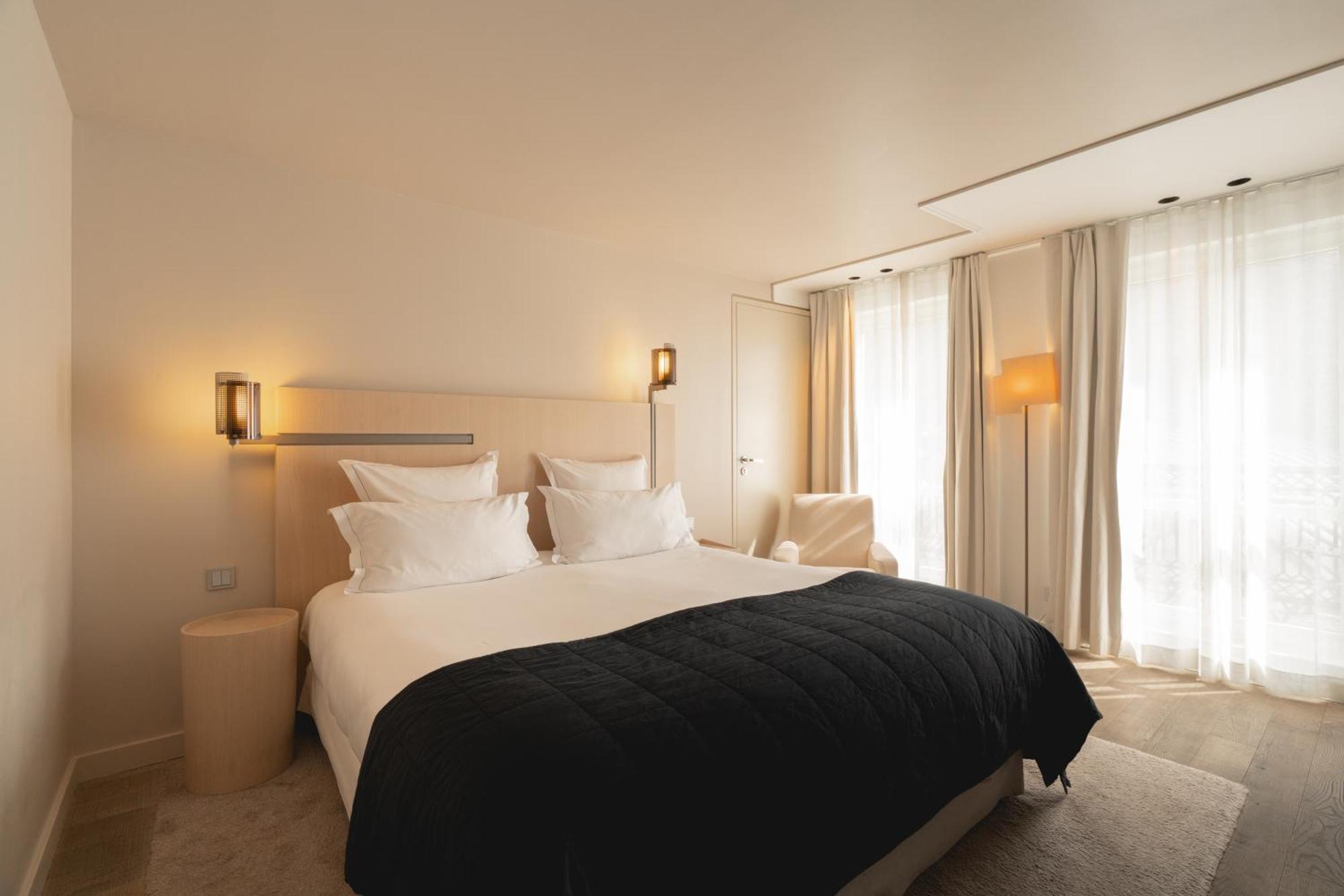 Prestige Room