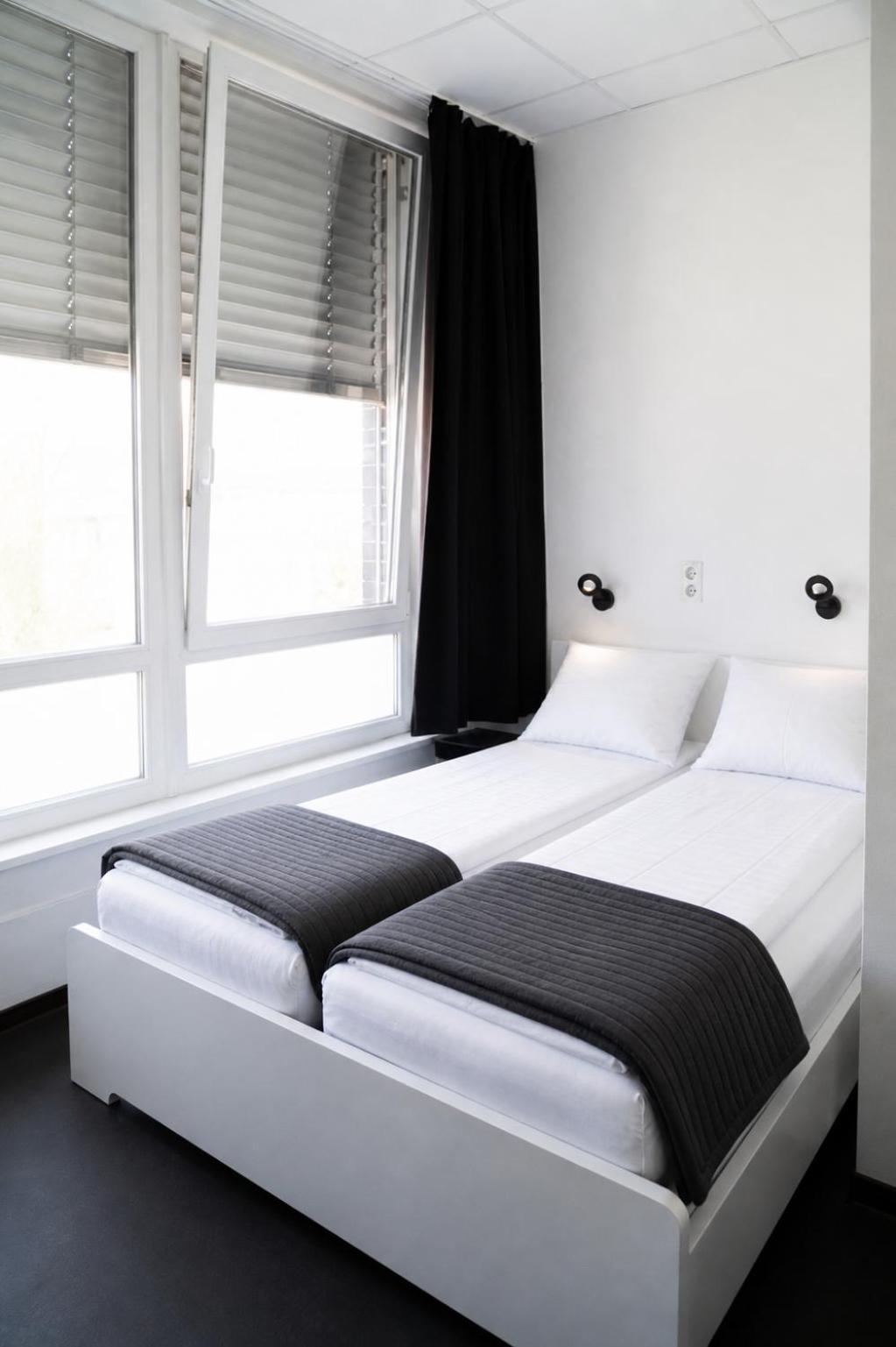 Double Room Balcony Private Bathroom