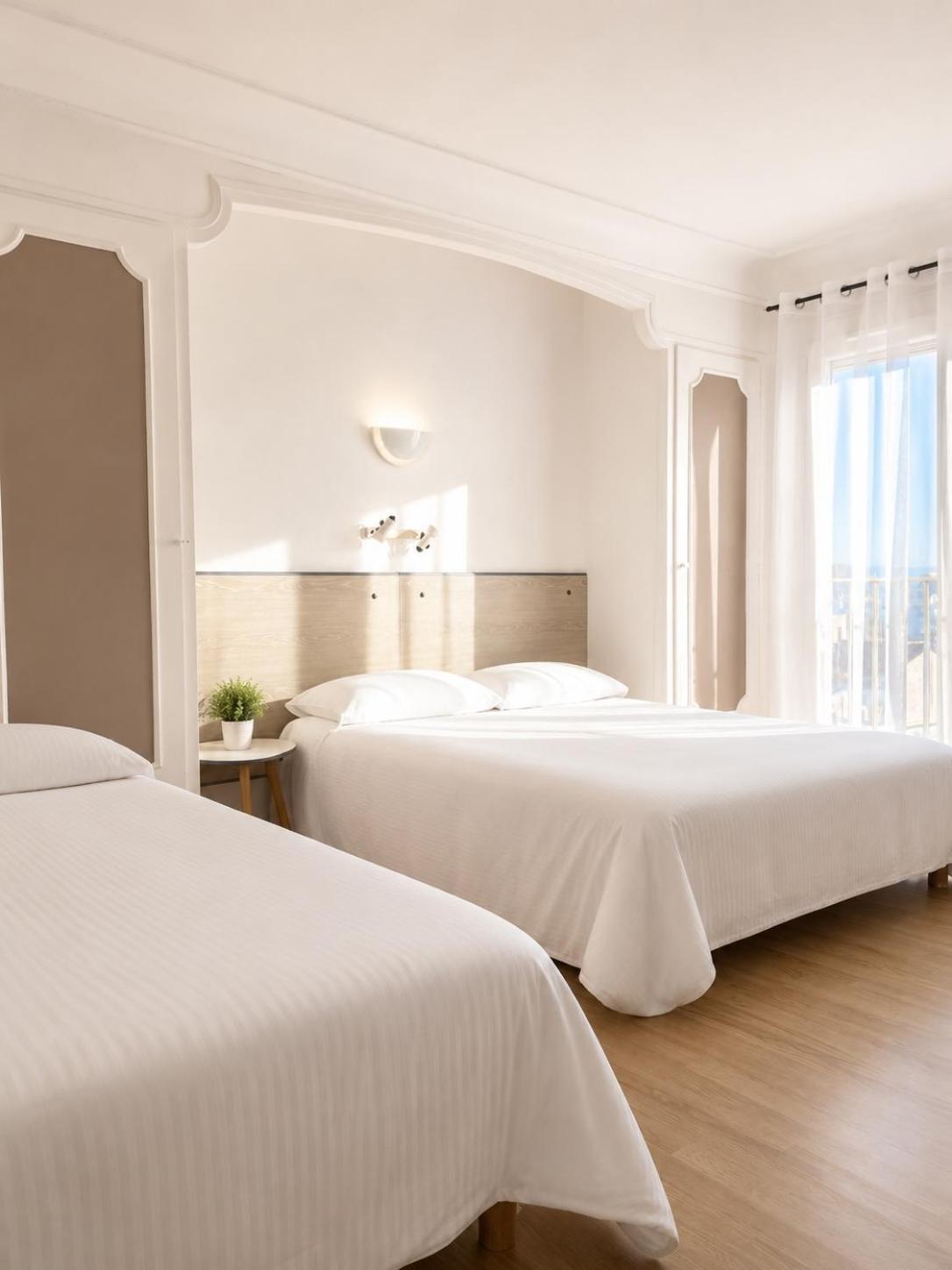 Chambre Quadruple avec Climatisation