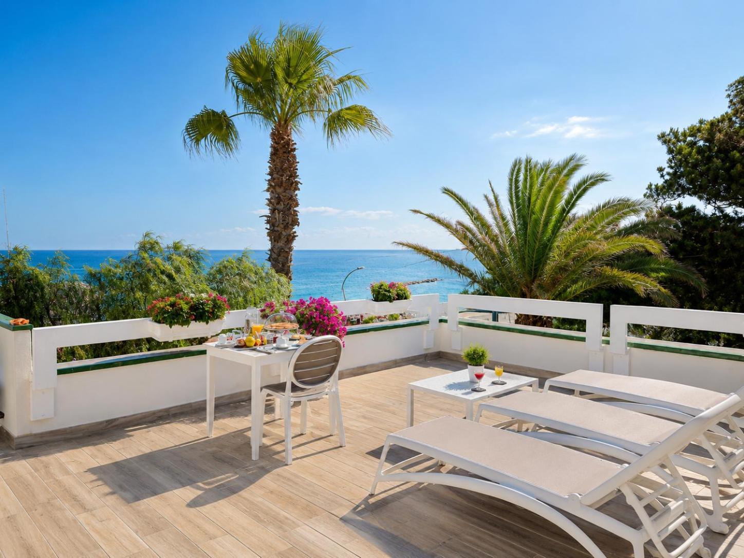 Double Room Balcony Sea View