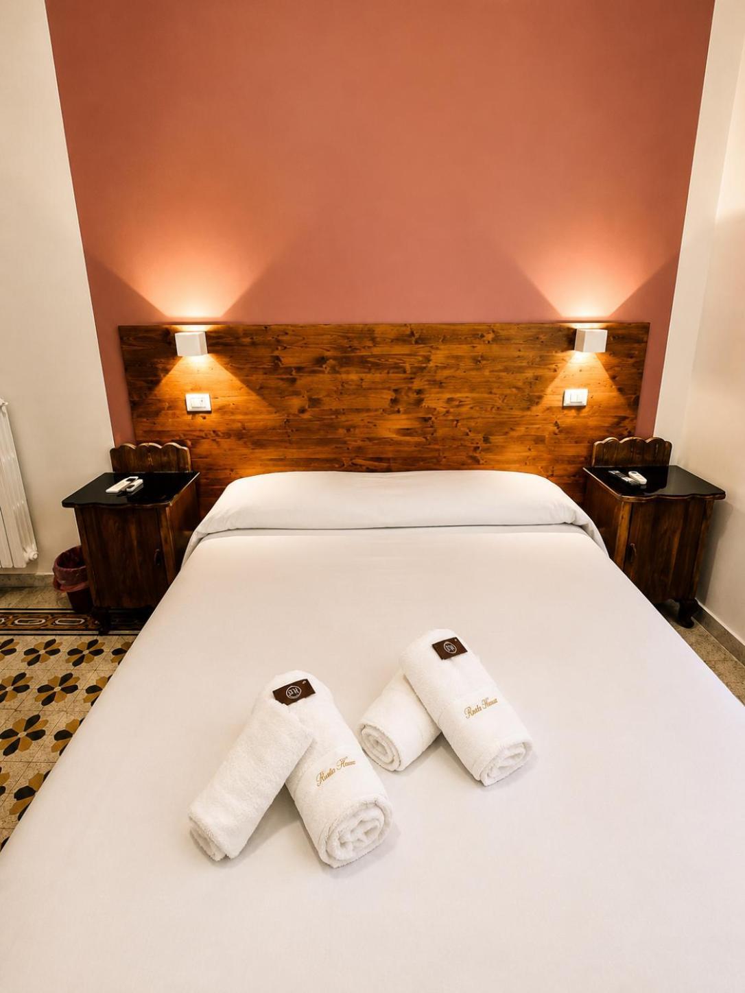 Chambre Double ou Lits Jumeaux avec Salle de Bains Commune