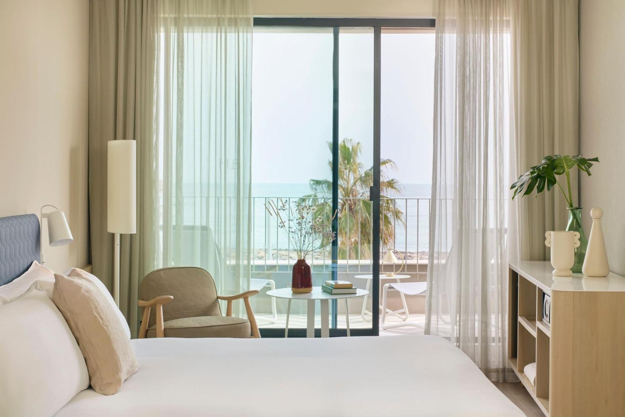 Extra ME Junior Suite Sea View