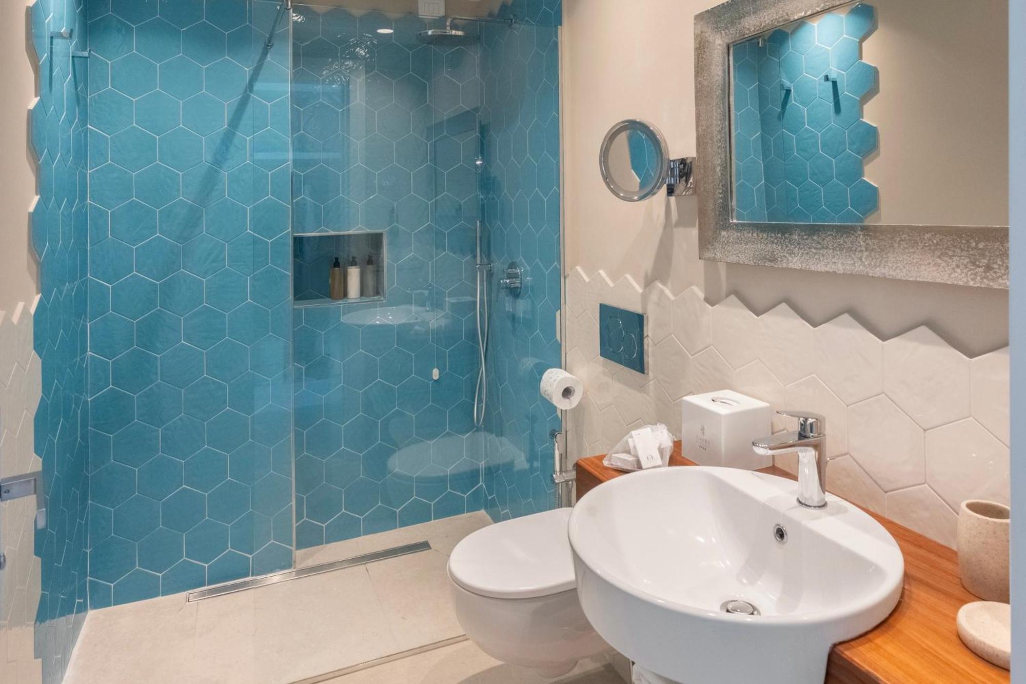 Deluxe Double or Twin Room Pool View
