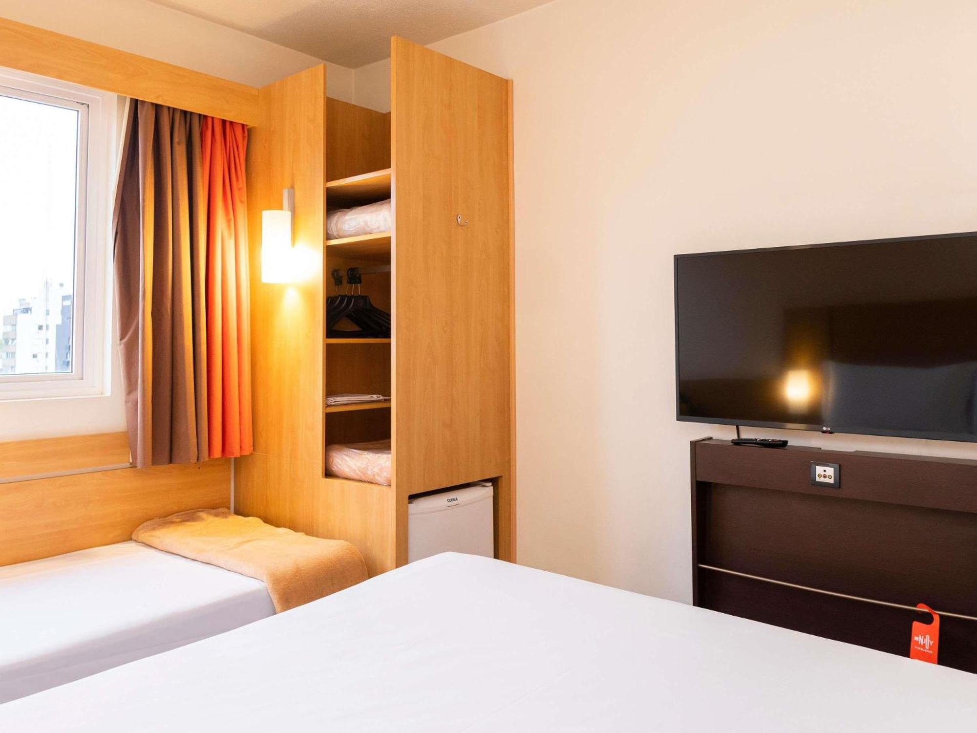Standard Double Room Child Bed