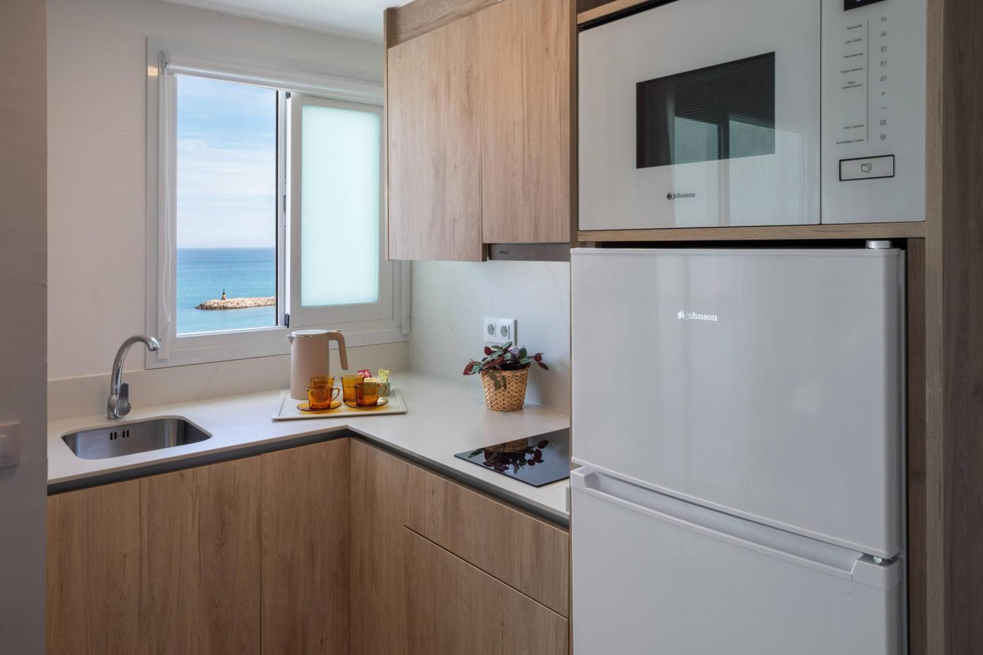 Superior studio sea view