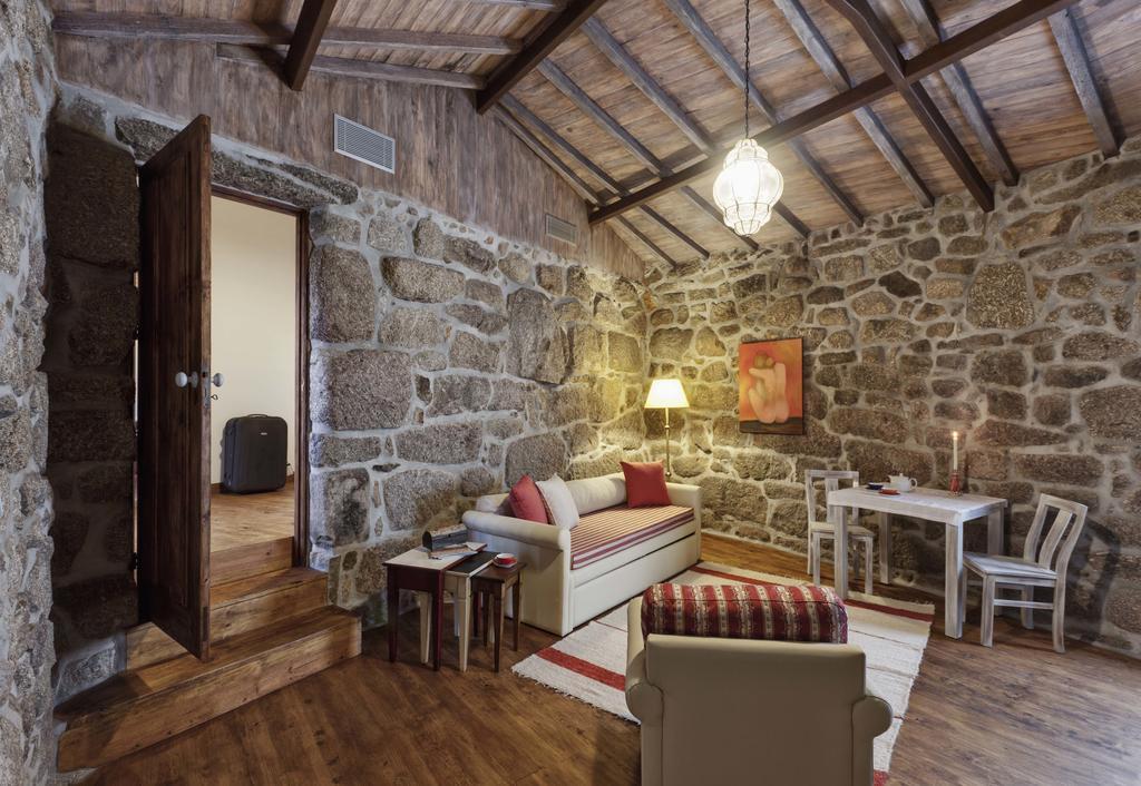 One-Bedroom Suite,190175647:JPEG