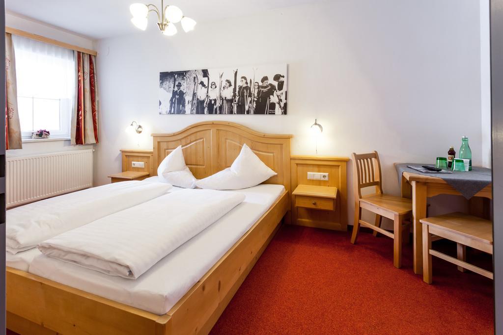 Double Room,190627738:JPEG