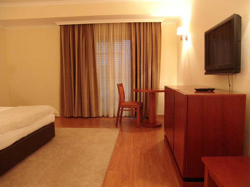 Budget Double or Twin Room,200815408:JPEG