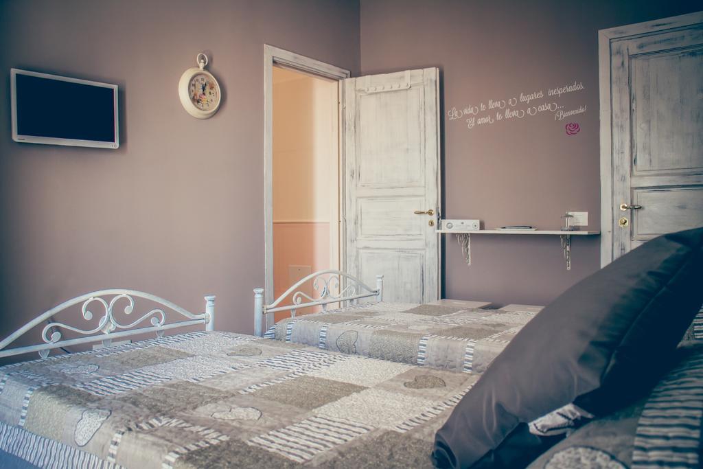 Twin Room with City View,201613213:JPEG