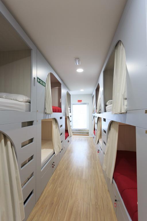 Bunk Bed in Mixed Dormitory Room with Shared Bathroom,219045527:JPEG