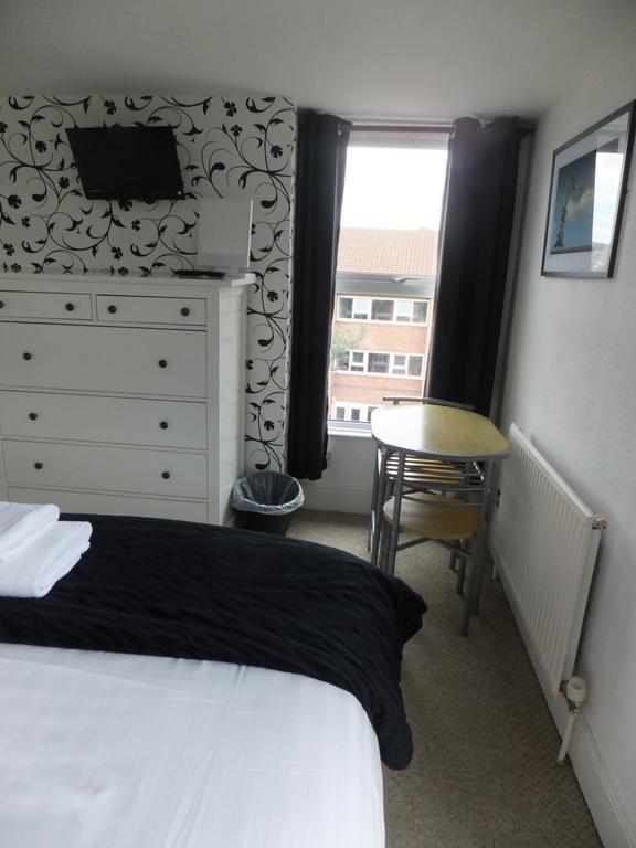 Double Room Private Bathroom