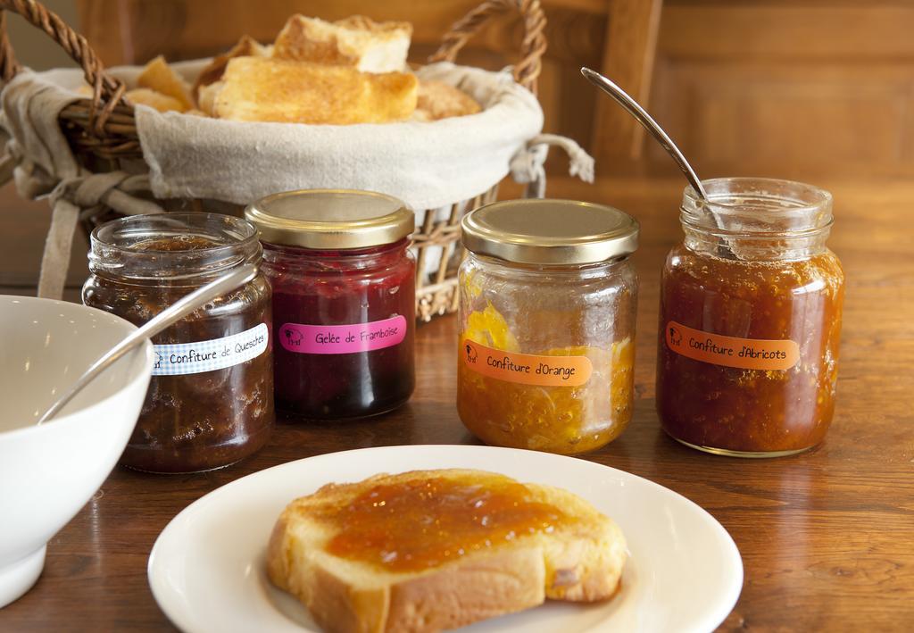 Small Single Room,1666711790:JPEG