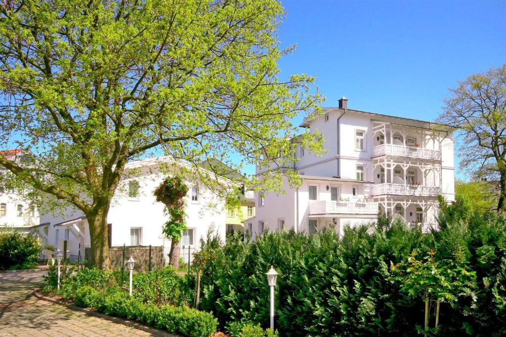 Comfort Doppelzimmer mit Terrasse – Nebengebäude